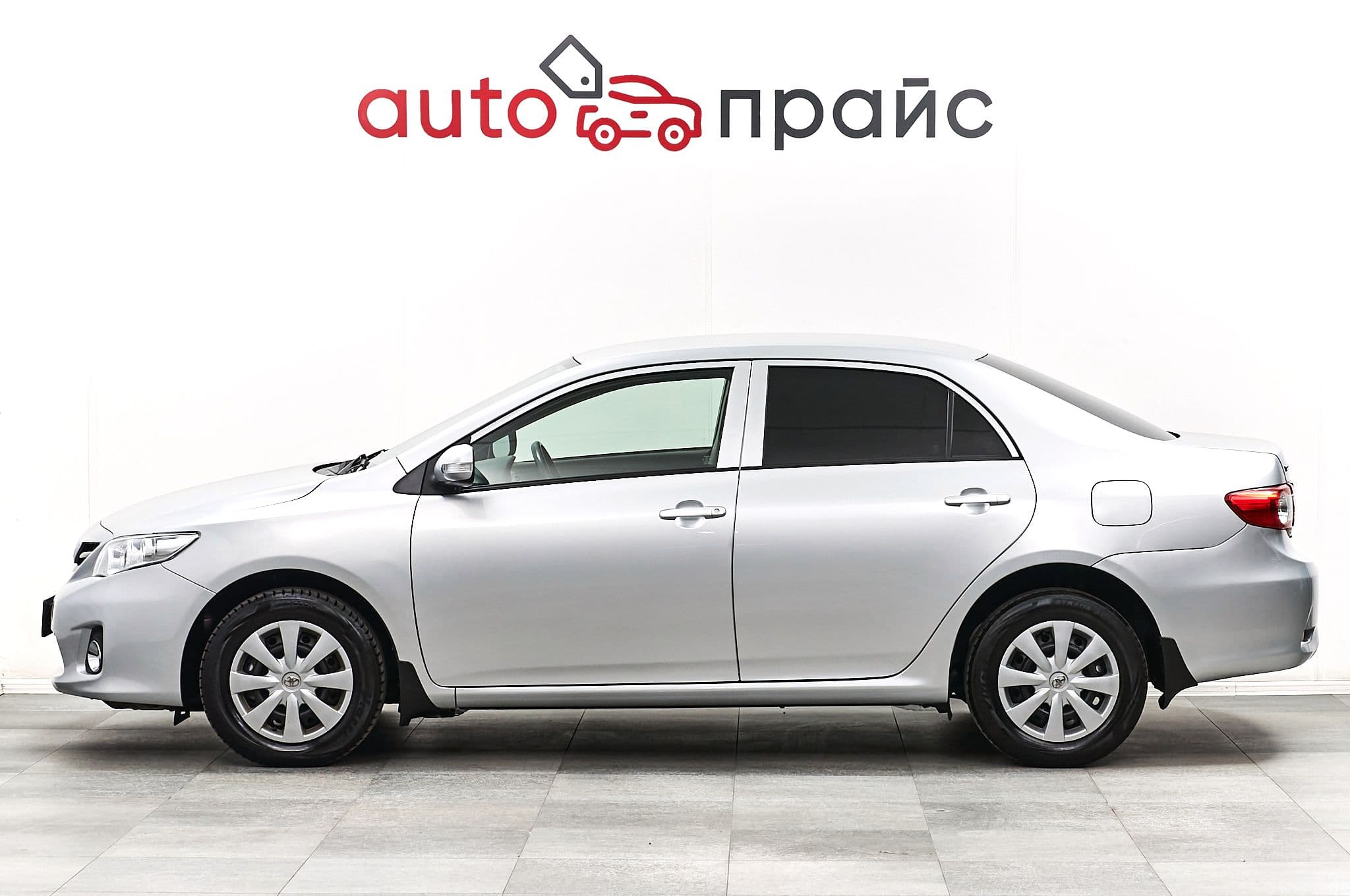 Toyota Corolla - 4