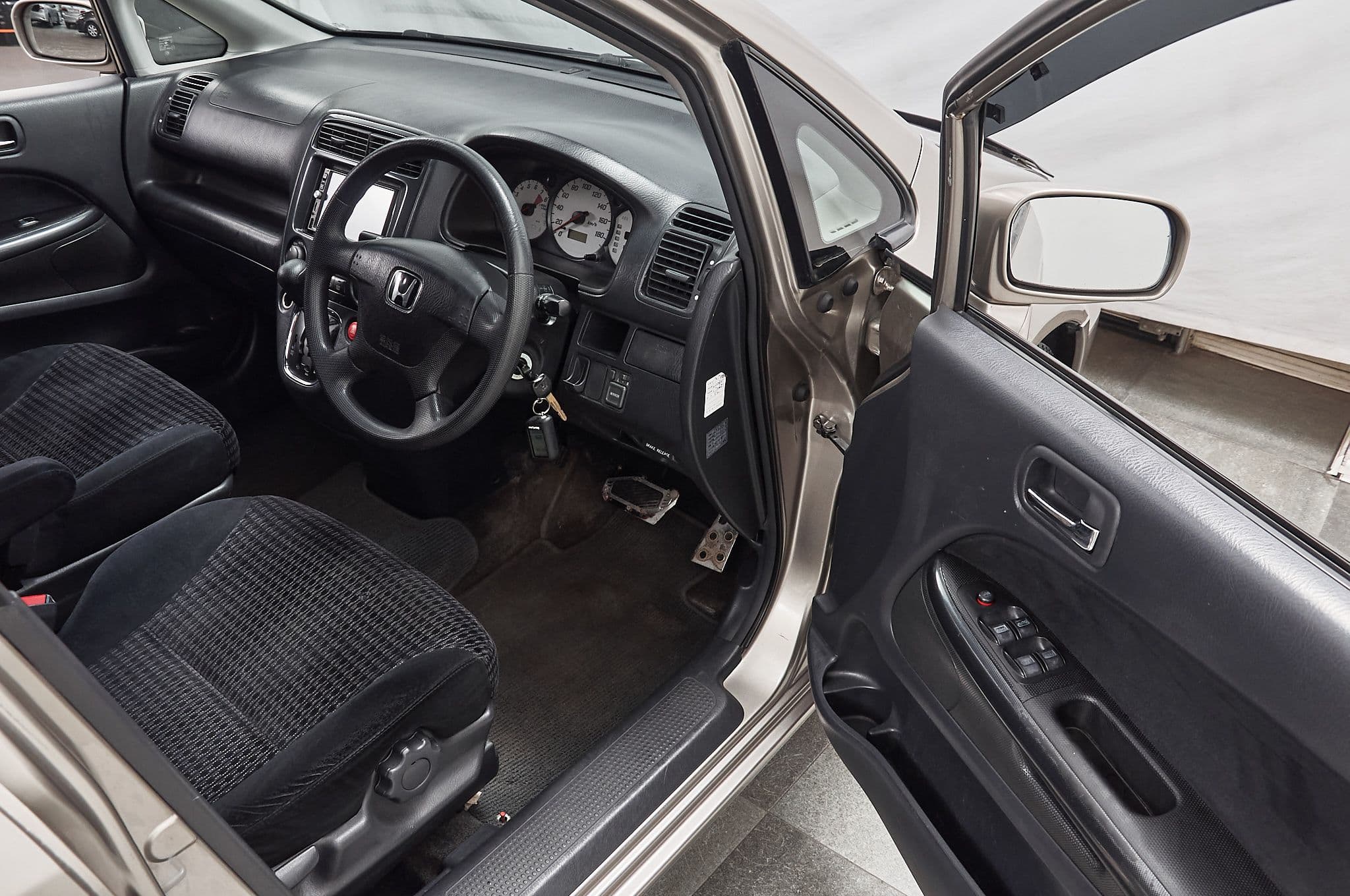 Honda Stream - 5
