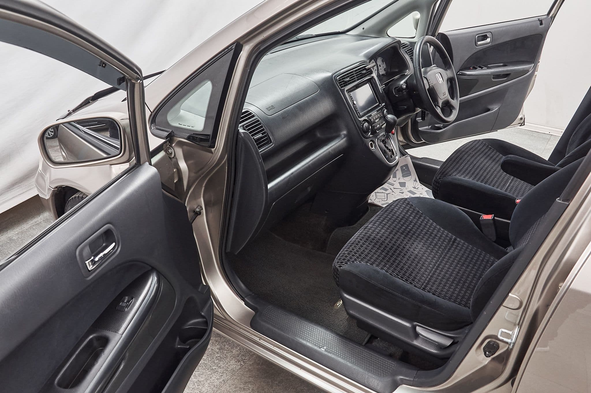 Honda Stream - 3