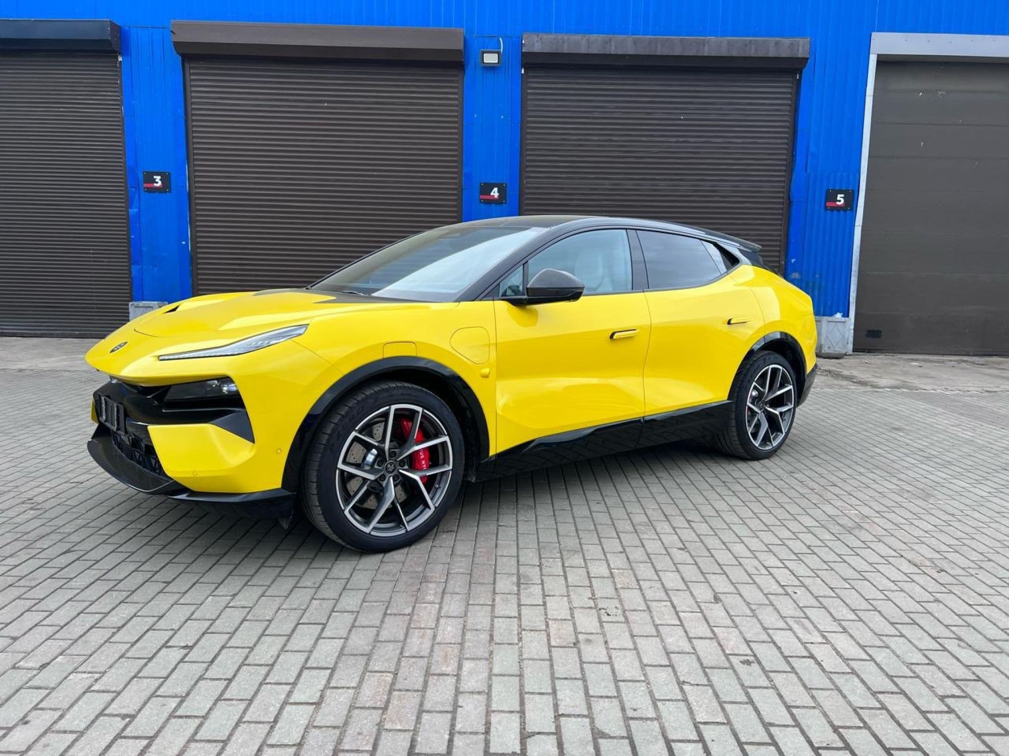 Lotus Eletre - 1