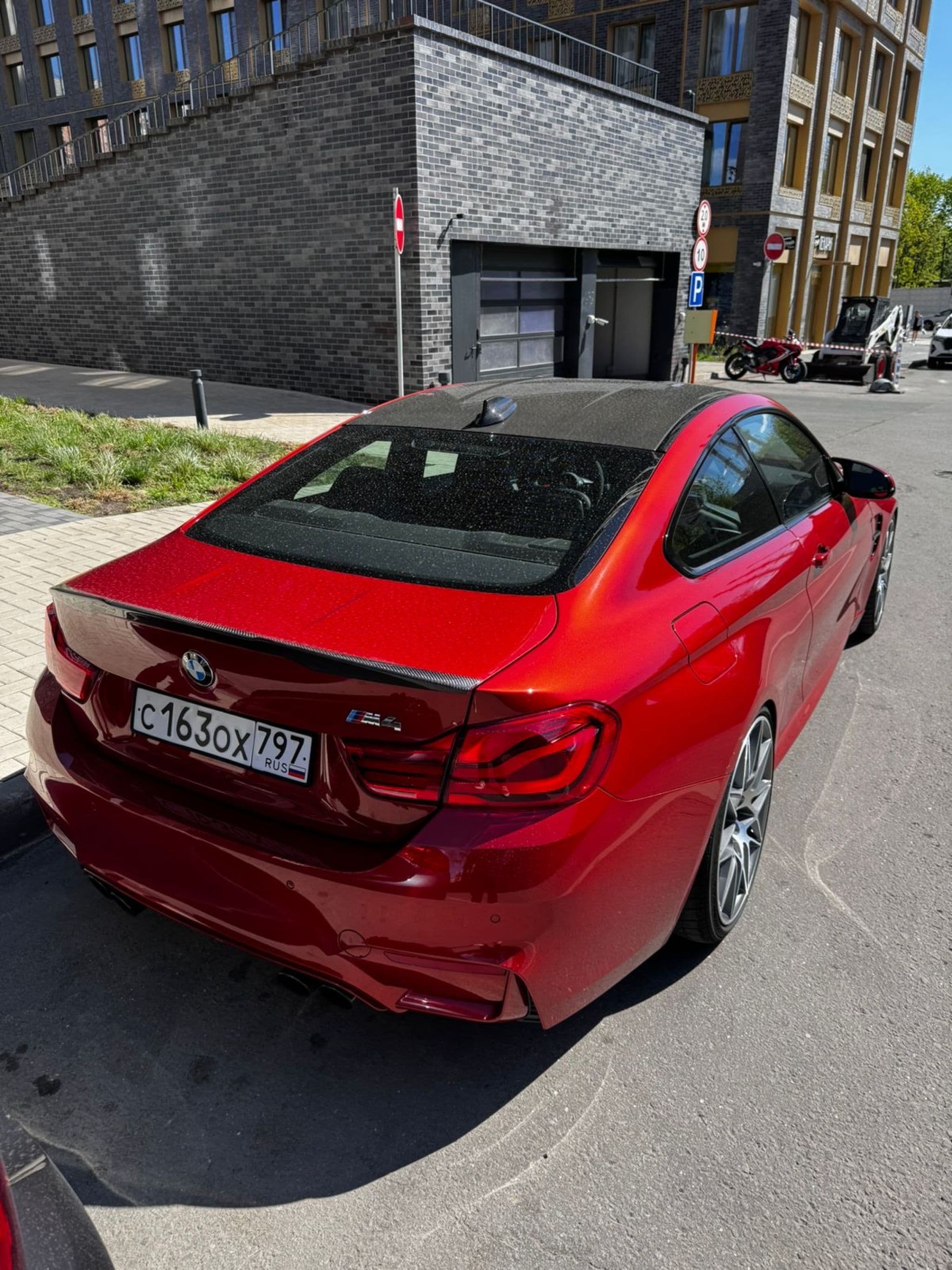 BMW M4 - 1