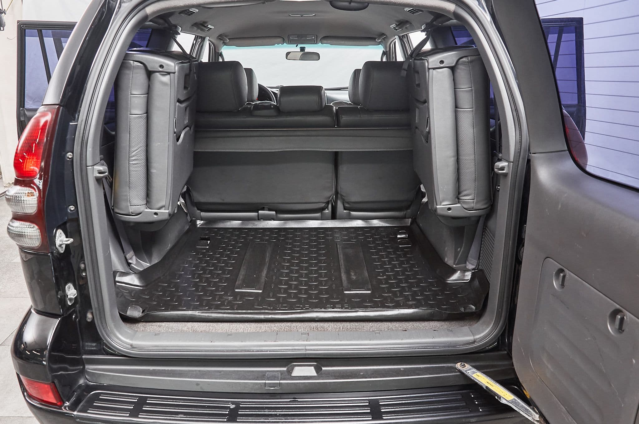 Toyota Land Cruiser Prado - 1