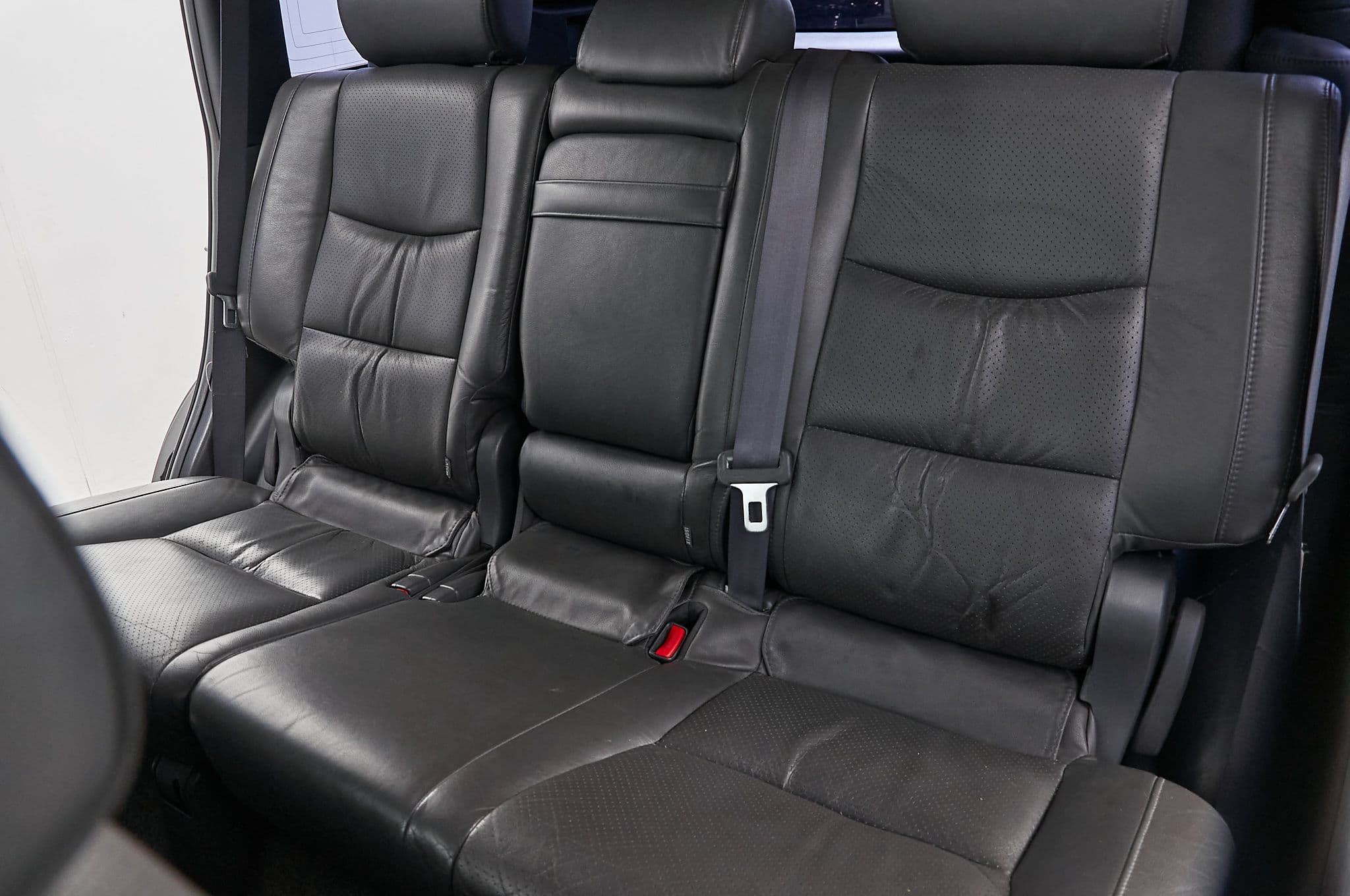 Toyota Land Cruiser Prado - 3