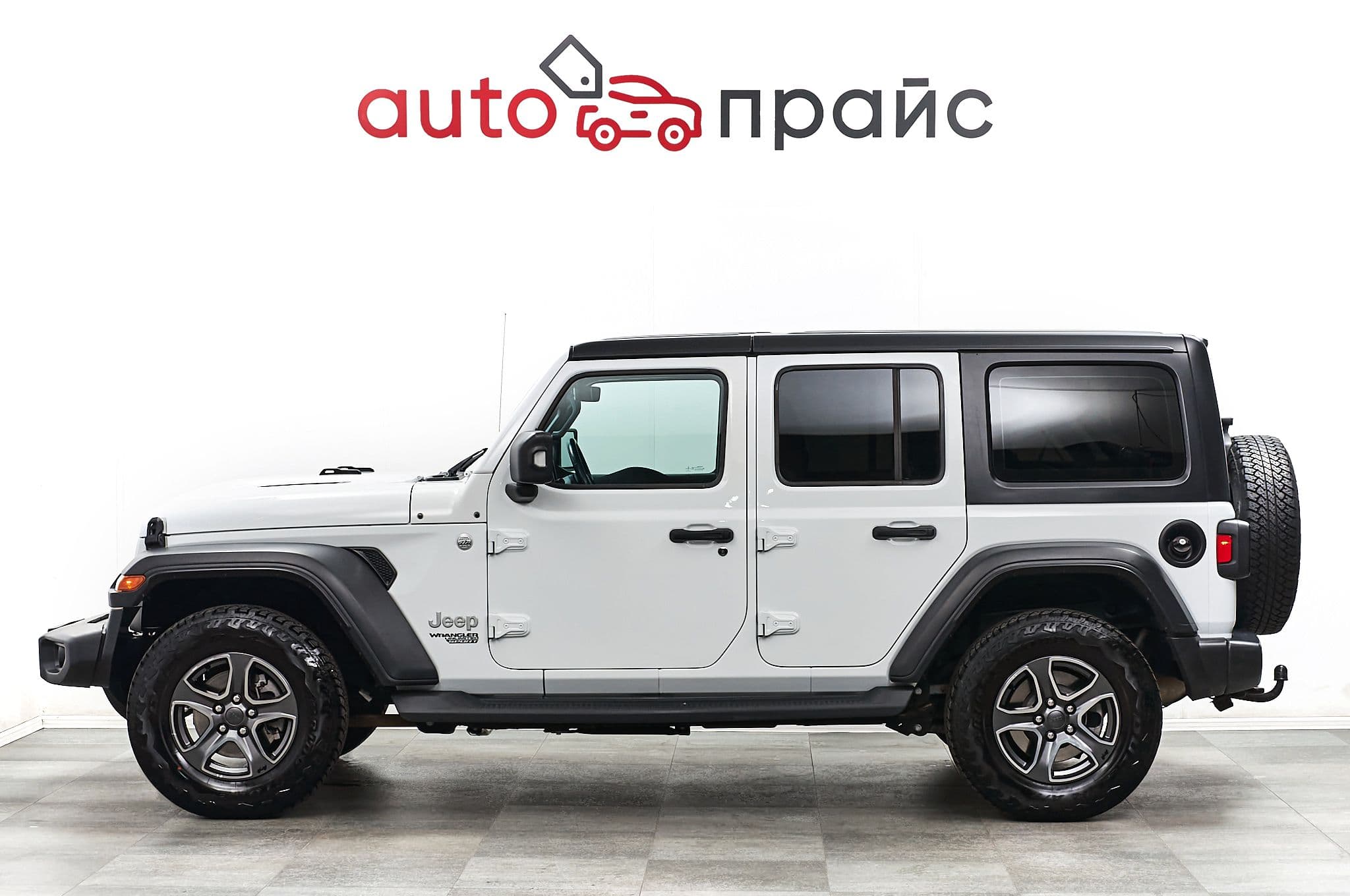 Jeep Wrangler - 3