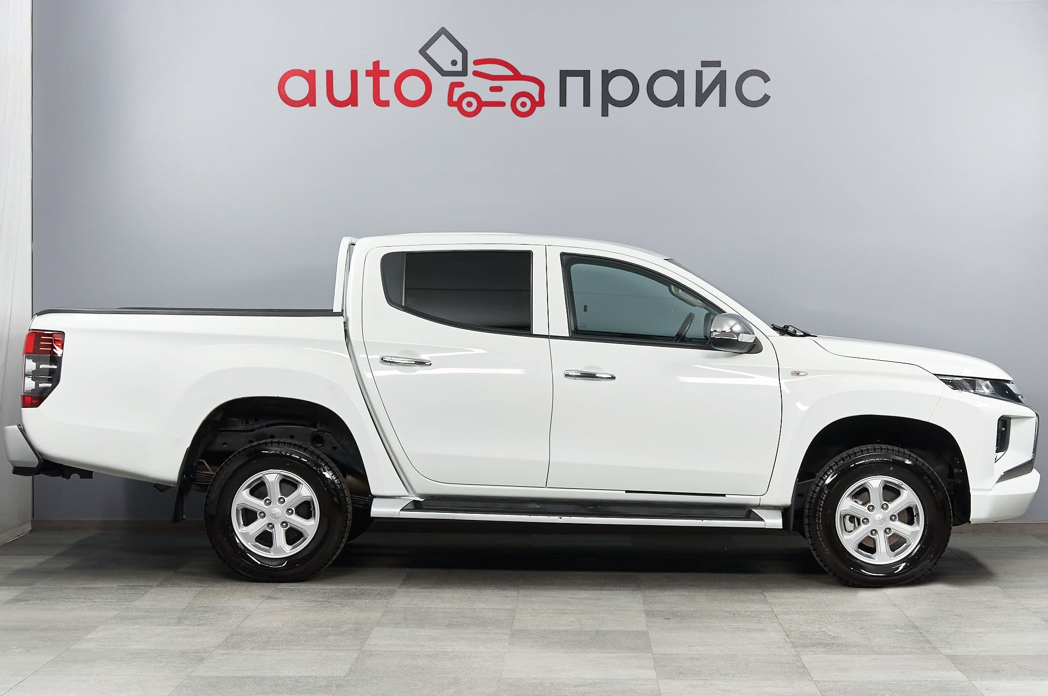 Mitsubishi L200 - 2