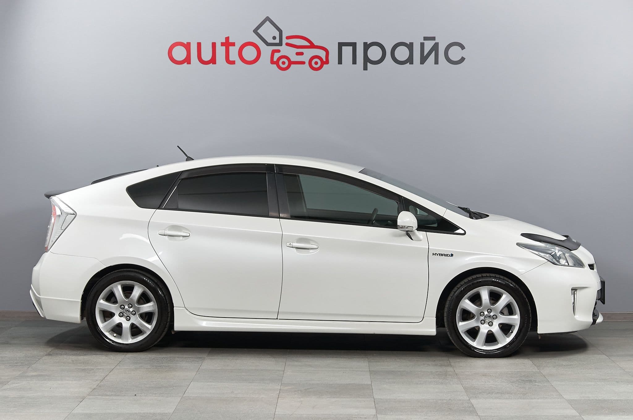Toyota Prius - 2