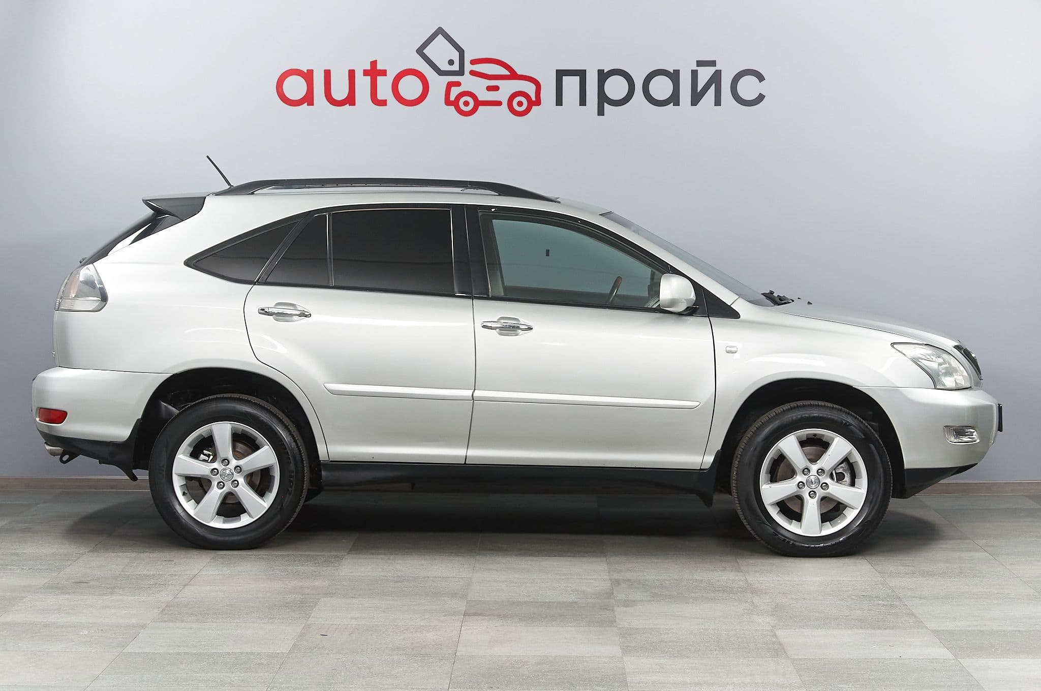 Lexus RX330 - 1
