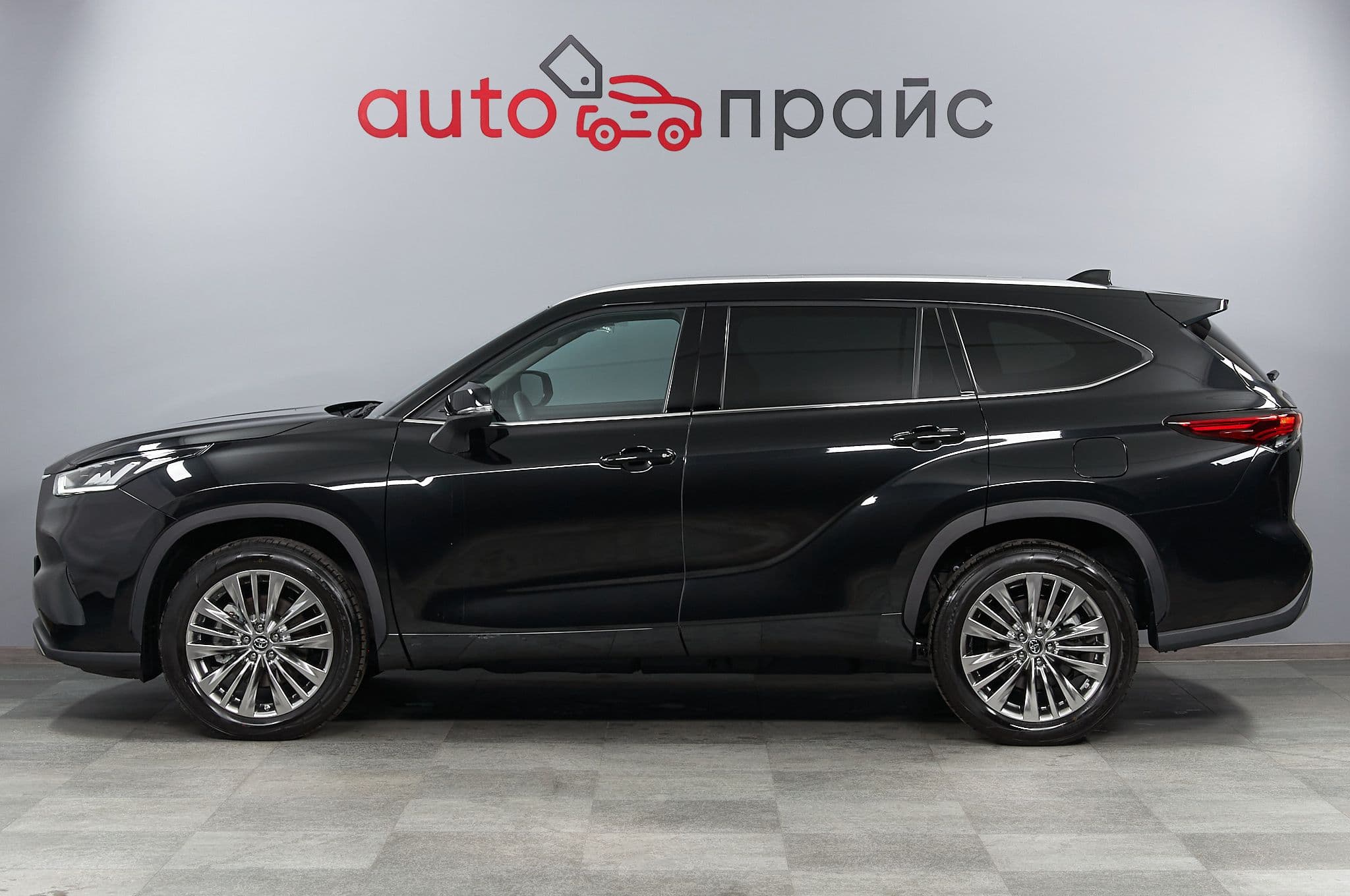 Toyota Highlander - 3