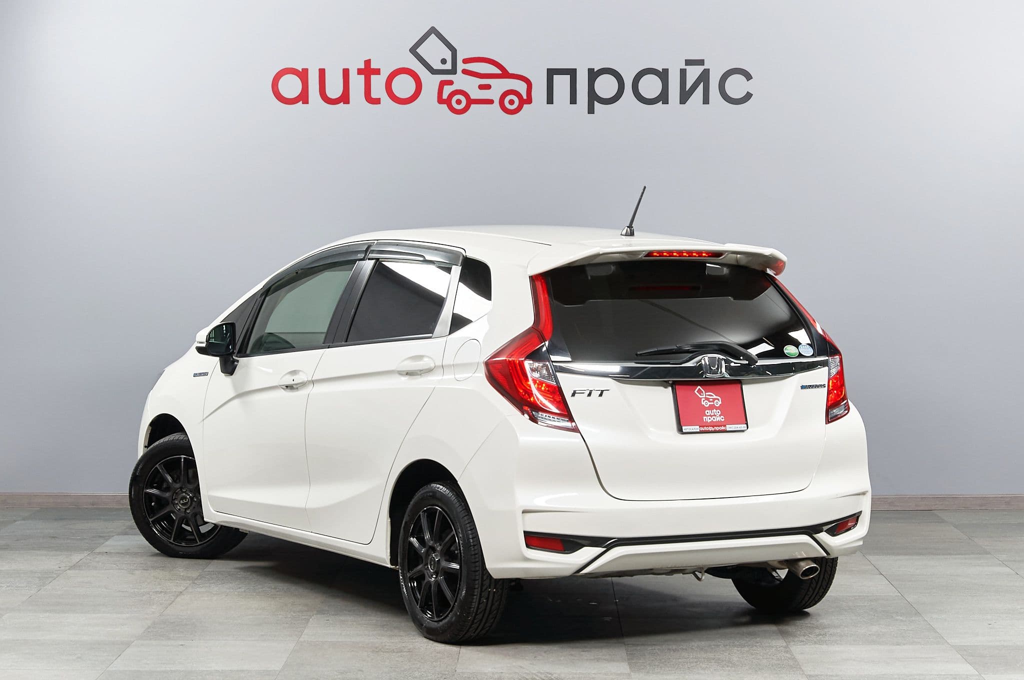 Honda Fit - 1