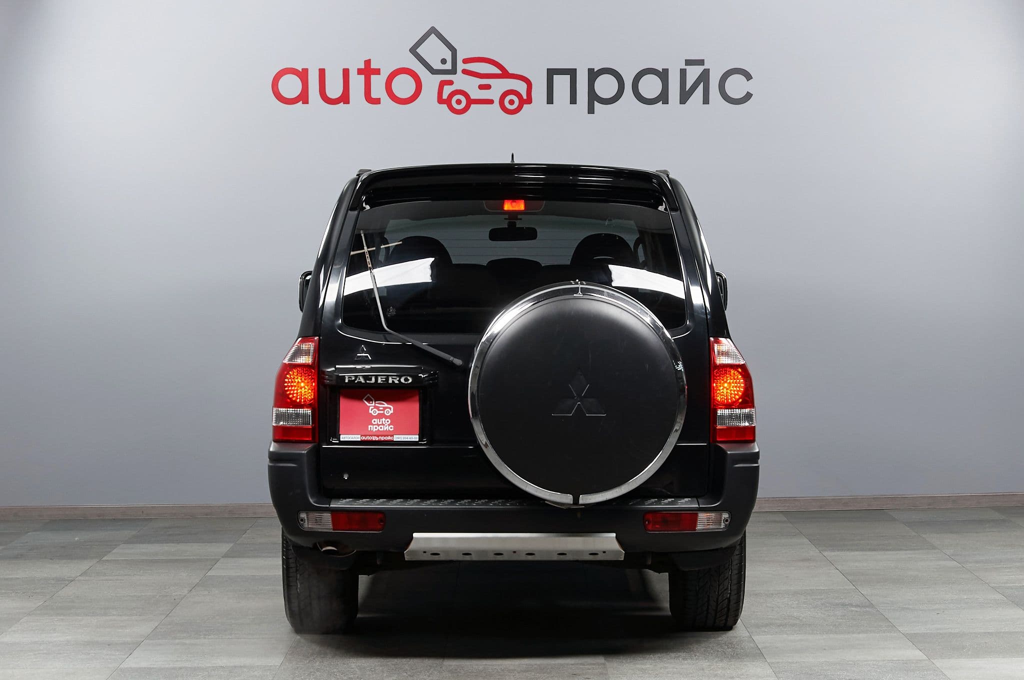 Mitsubishi Pajero - 5