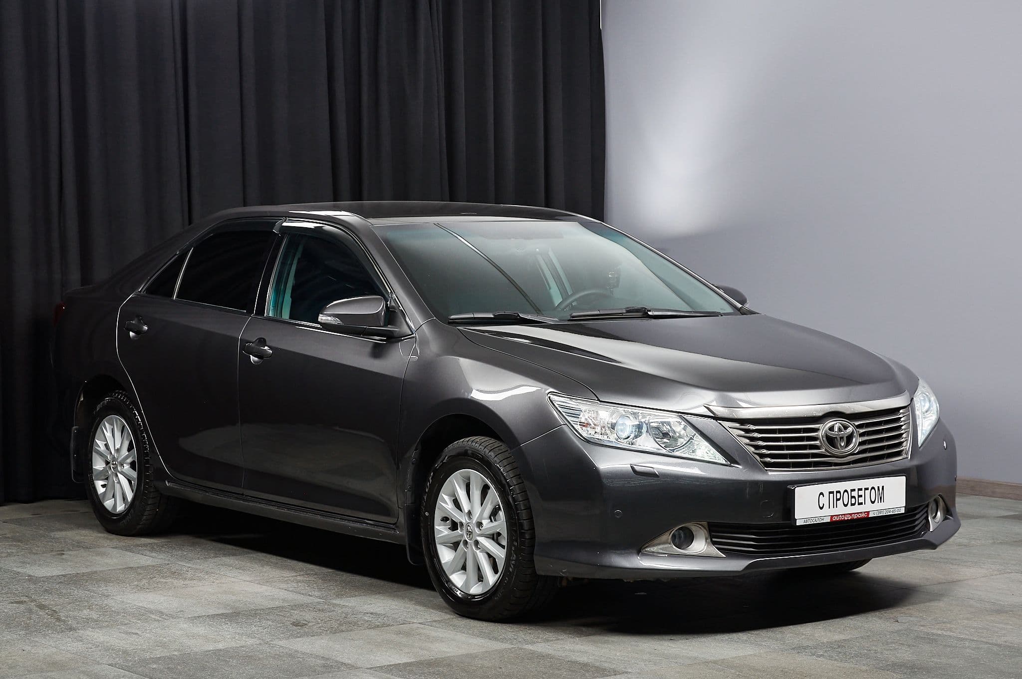 Toyota Camry - 3