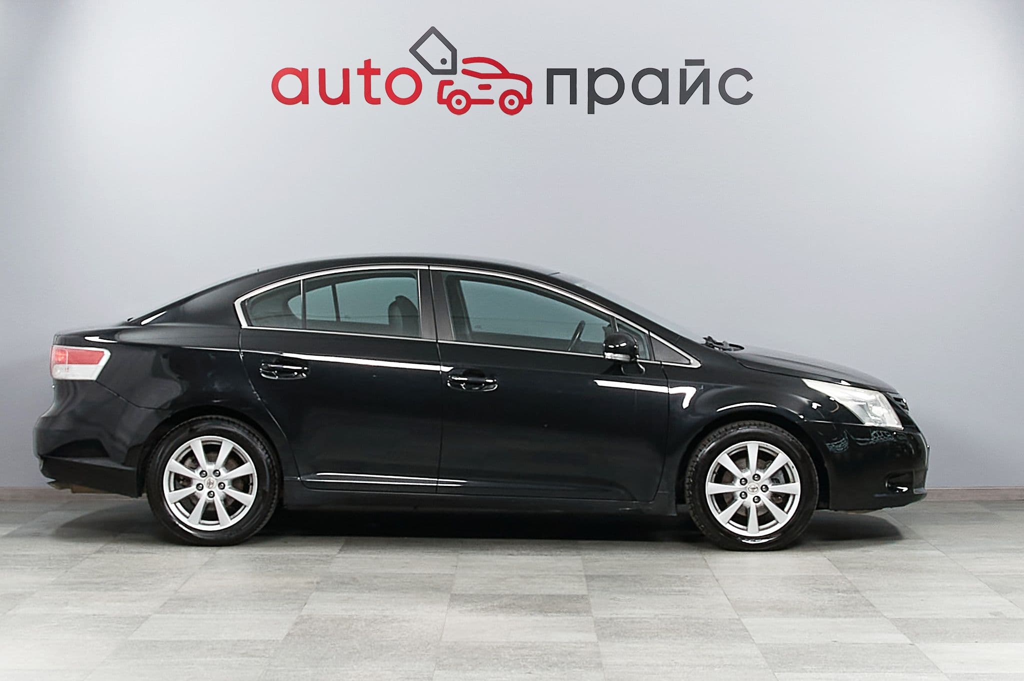 Toyota Avensis - 5