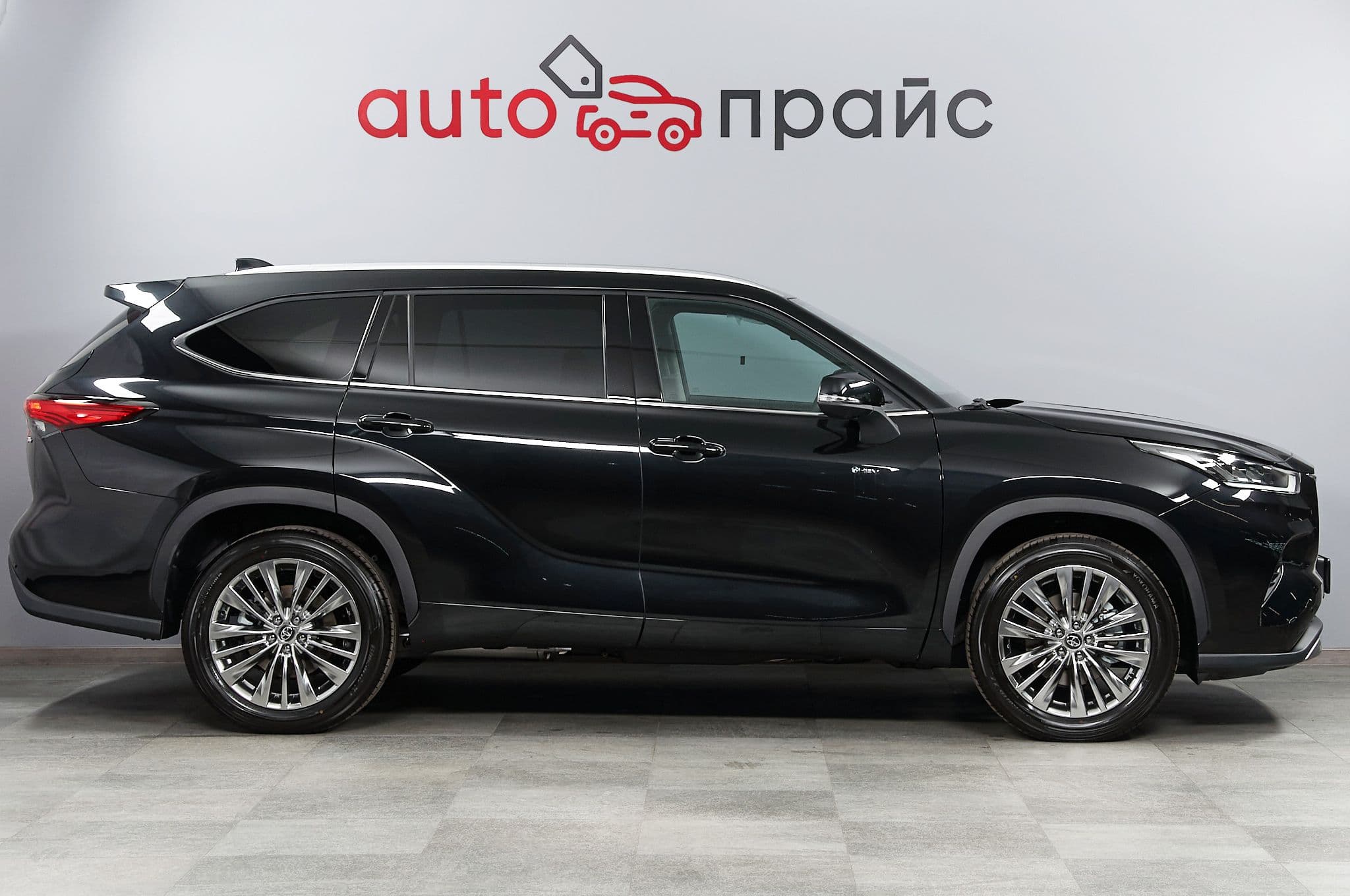 Toyota Highlander - 2