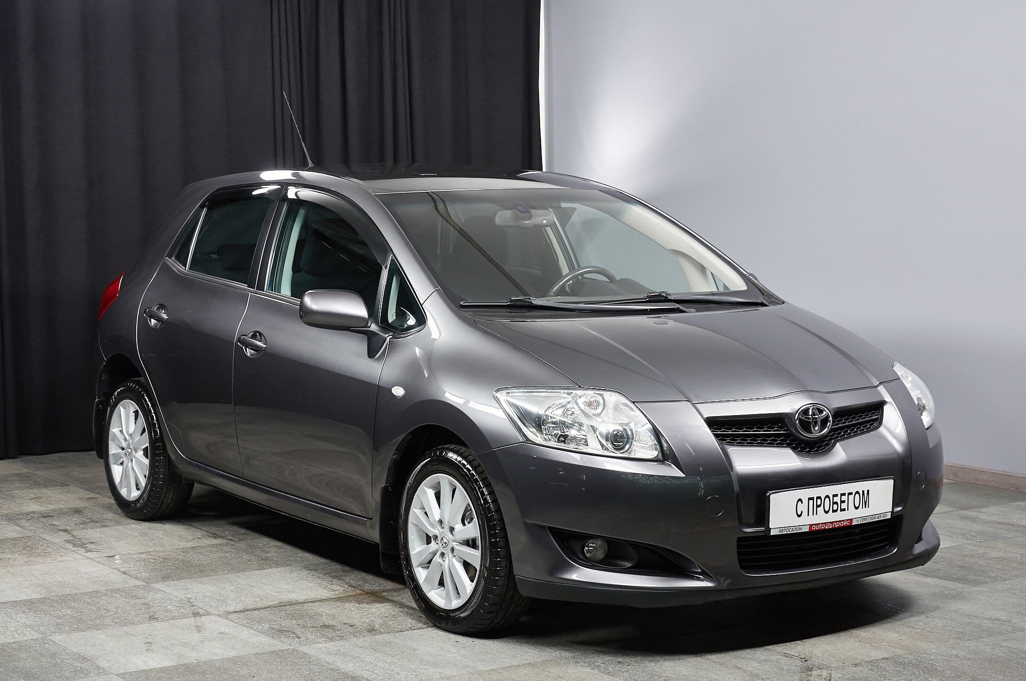 Toyota Auris - 2