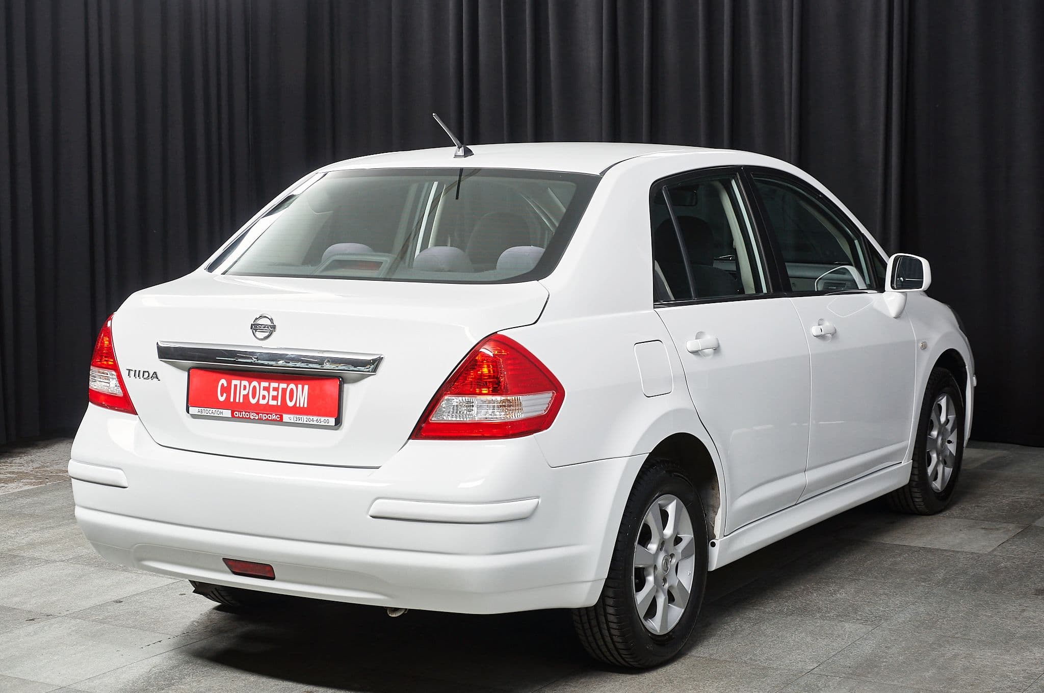 Nissan Tiida - 4
