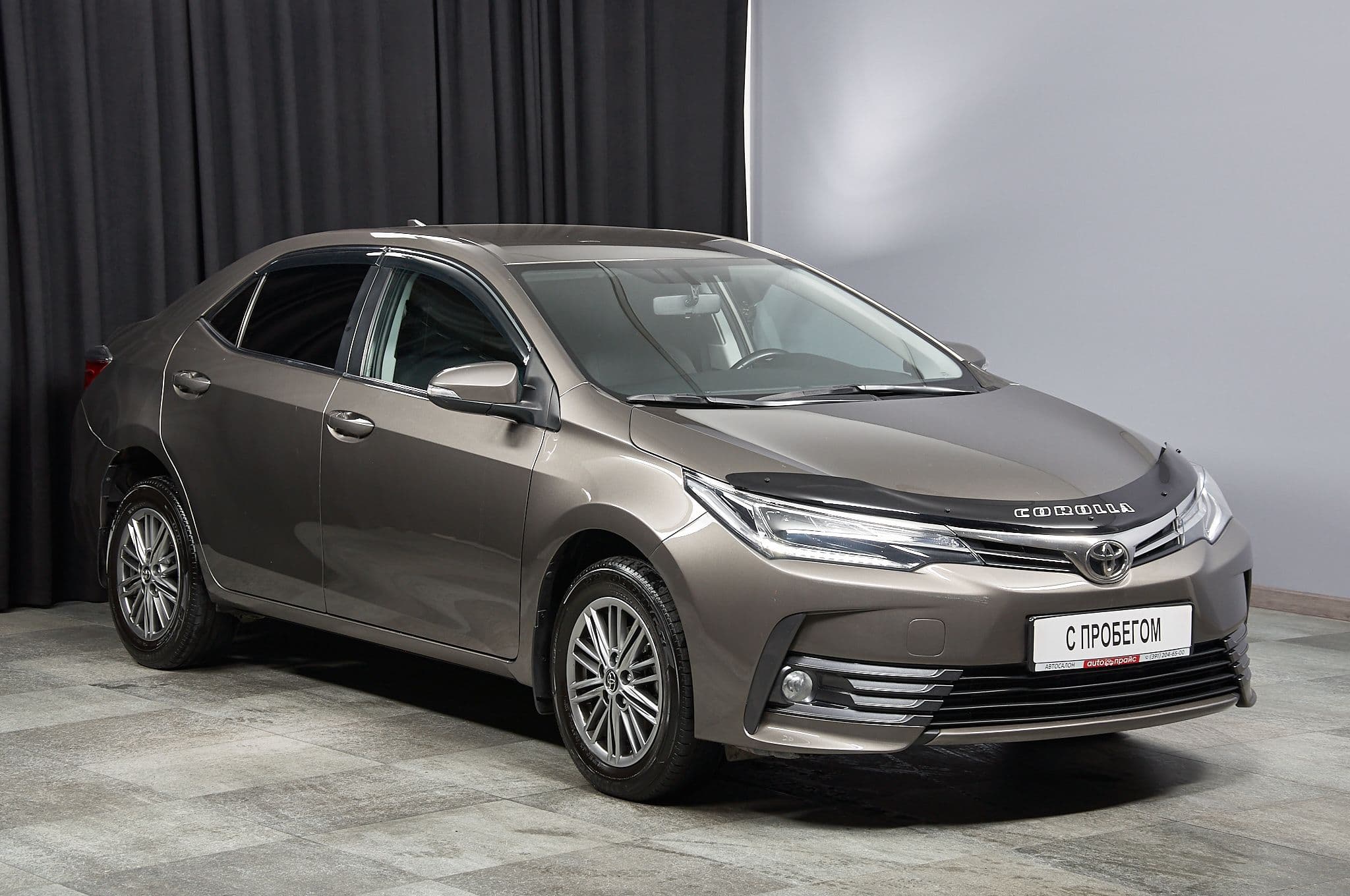 Toyota Corolla - 2