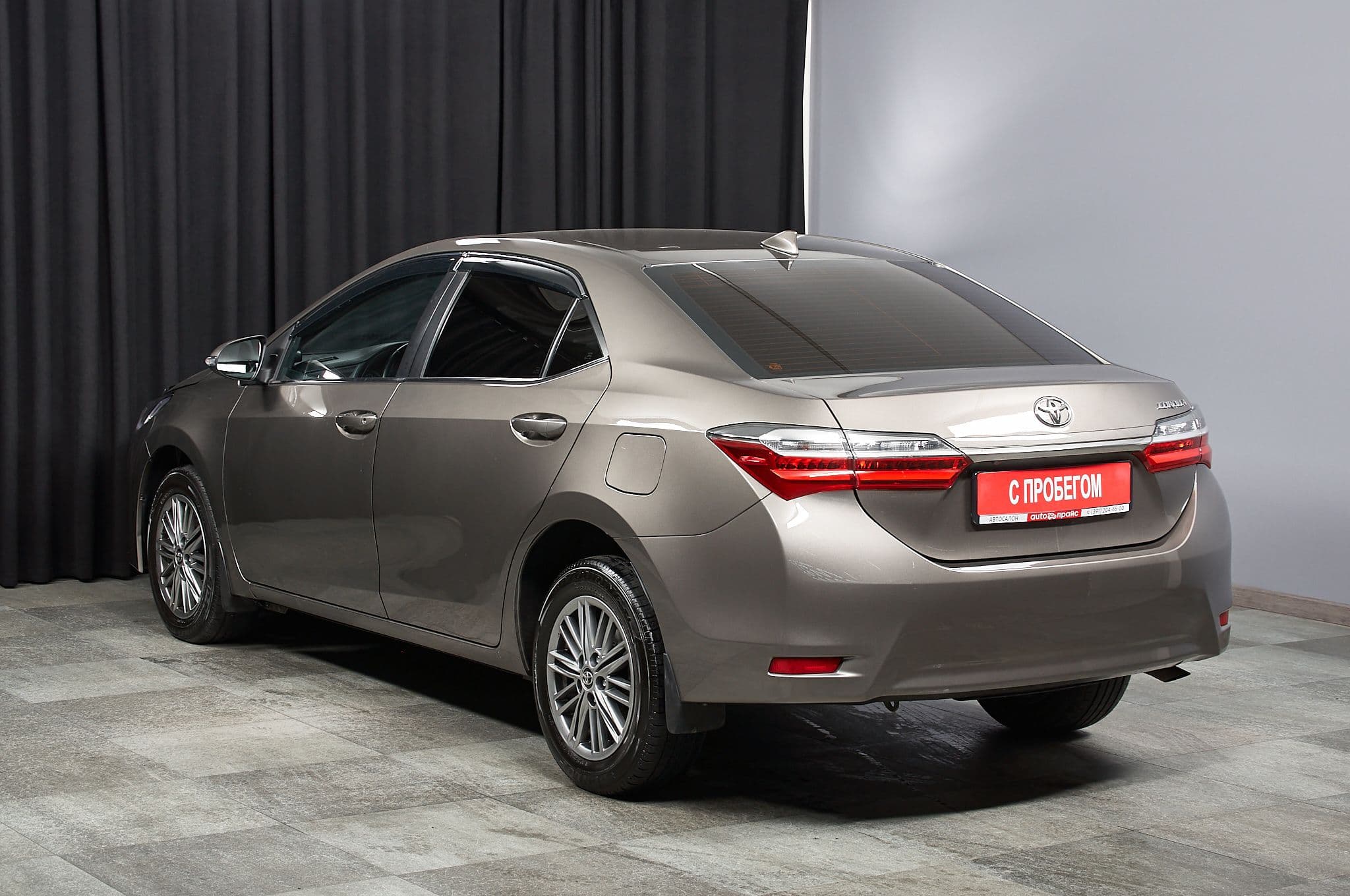 Toyota Corolla - 5