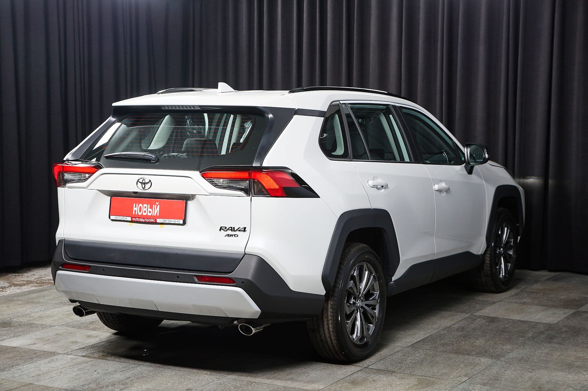 Toyota RAV4 - 4