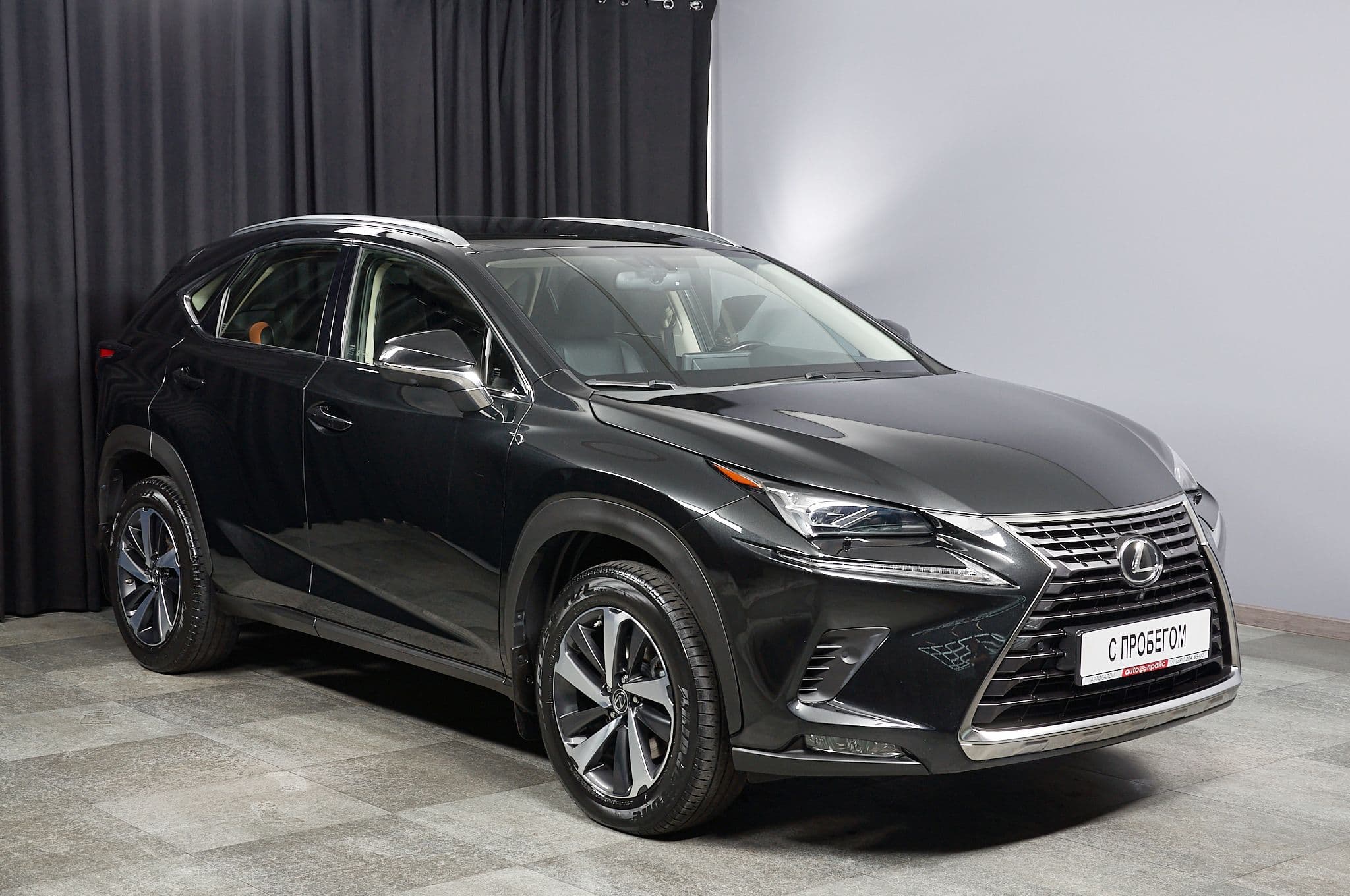 Lexus NX300 - 2