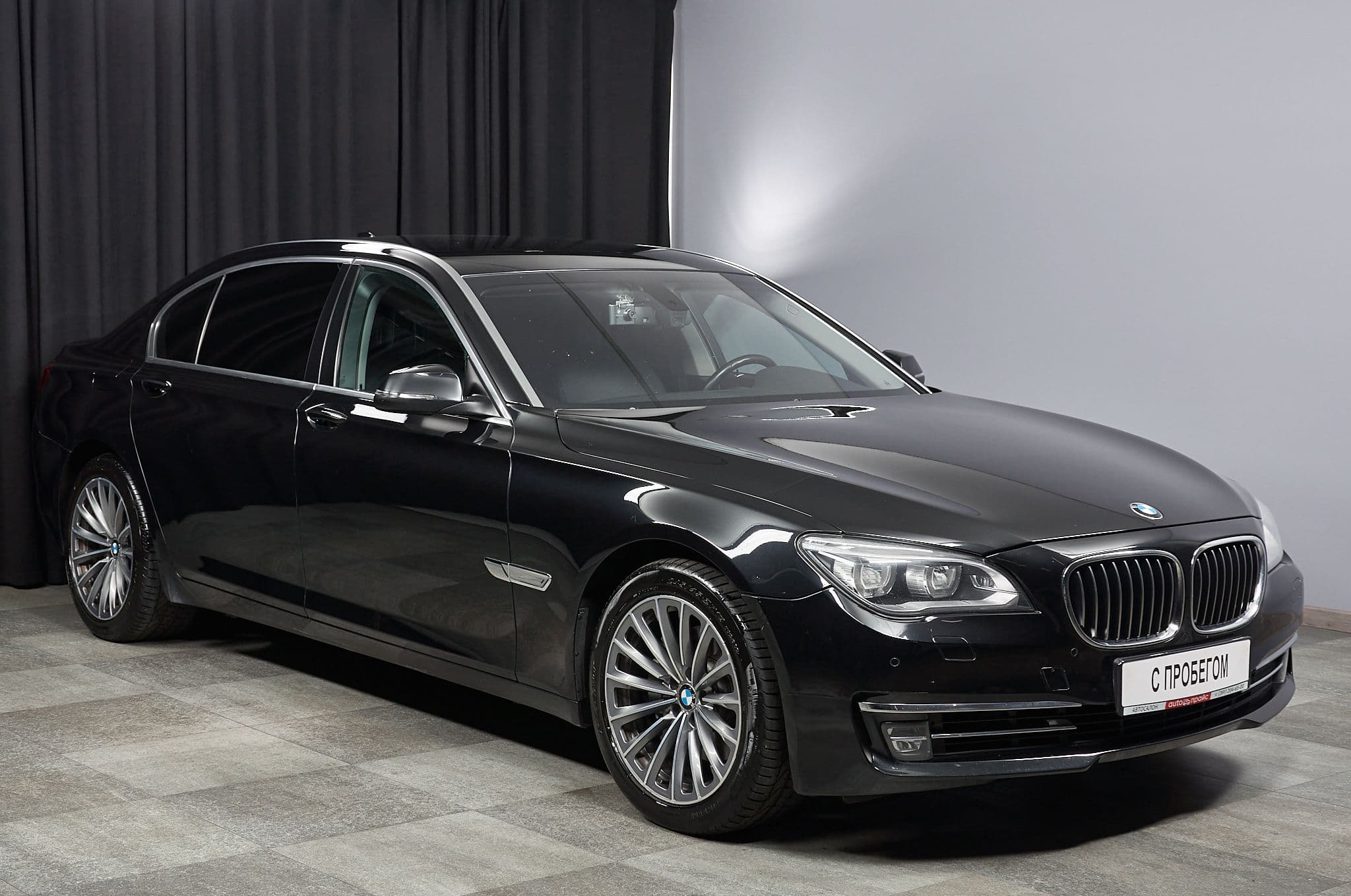 BMW 7 серия - 2