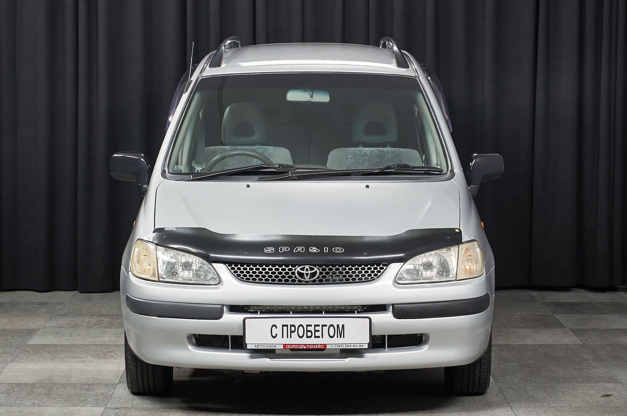 Toyota Corolla Spacio - 1