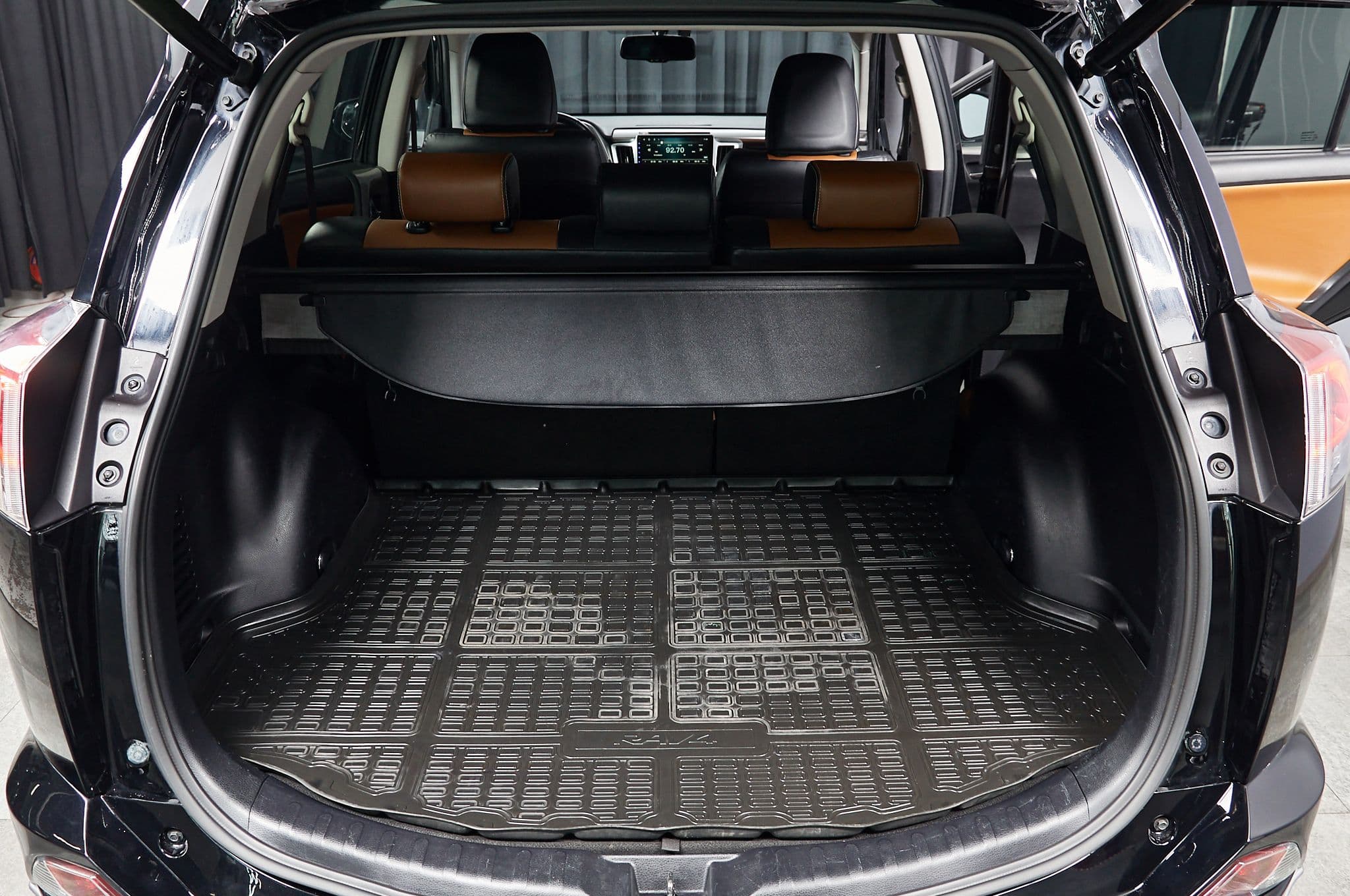 Toyota RAV4 - 5