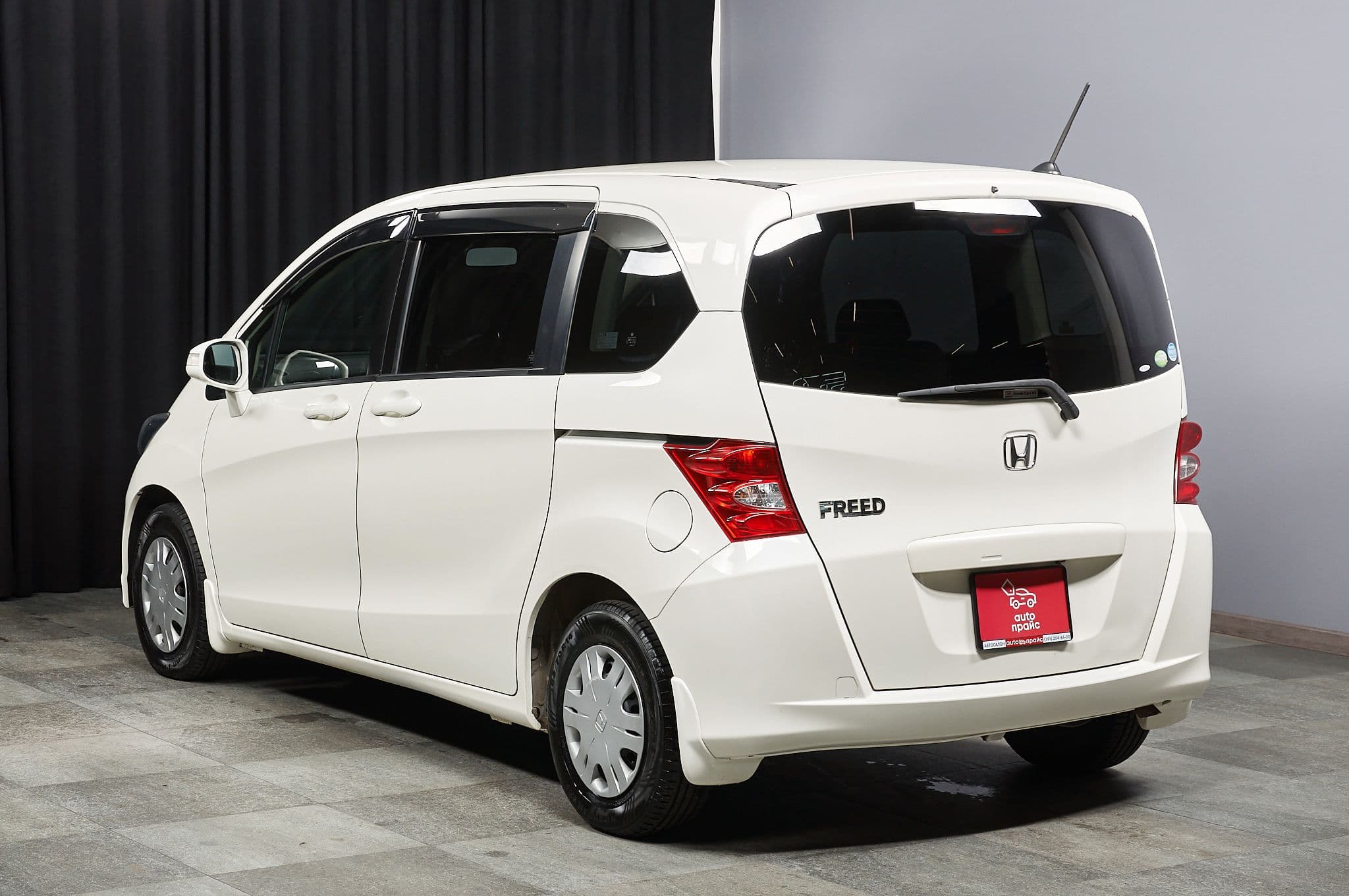 Honda Freed - 5