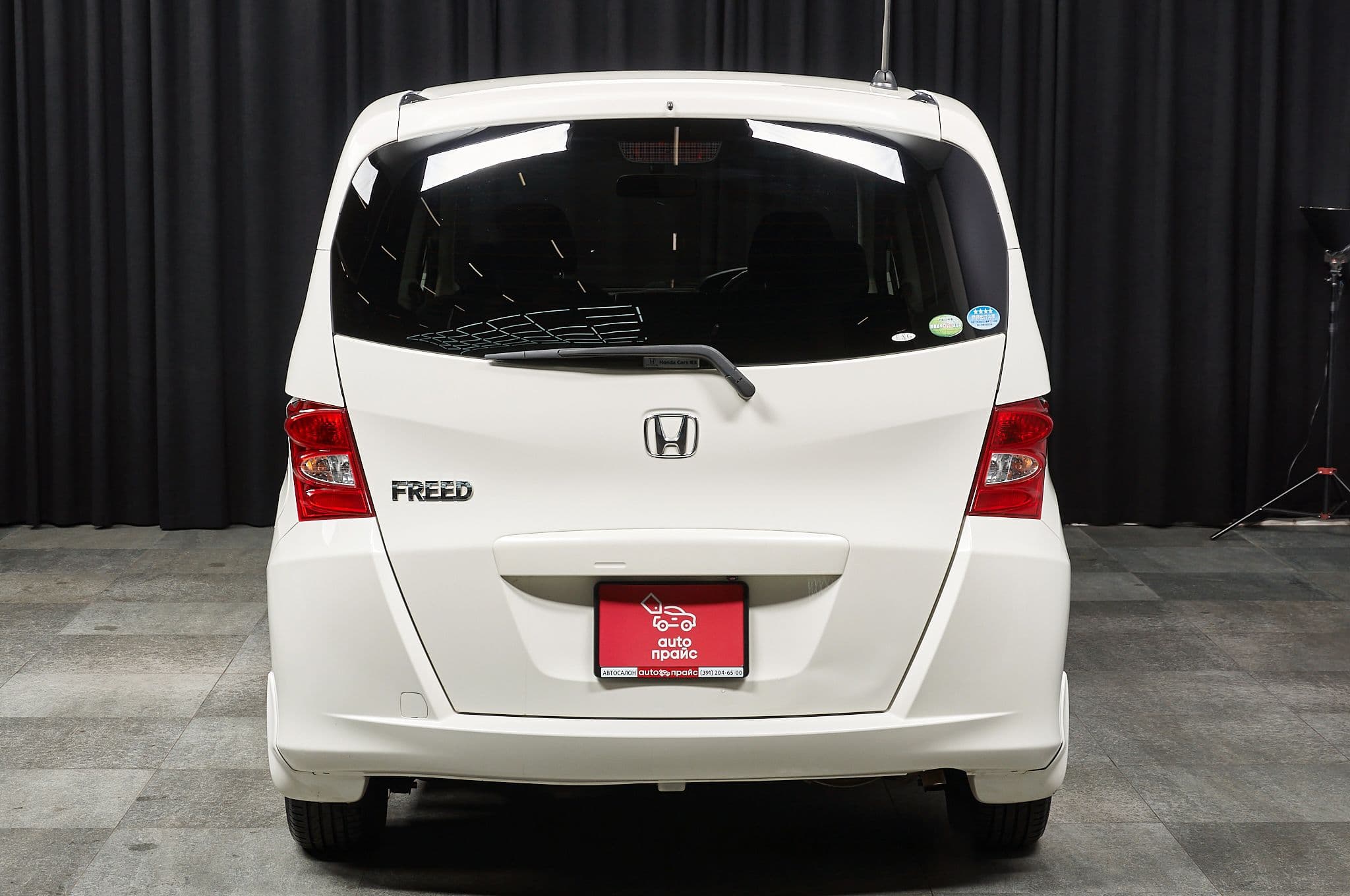 Honda Freed - 4