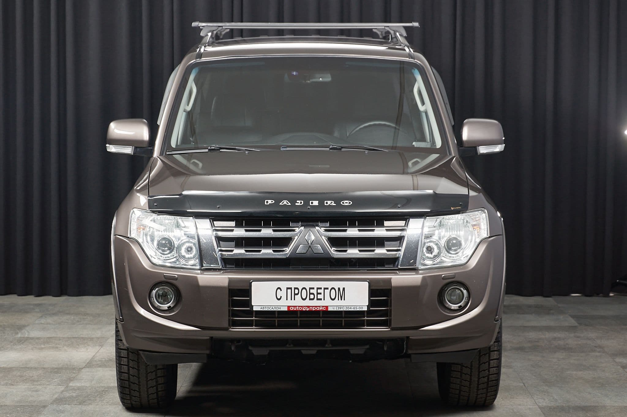 Mitsubishi Pajero - 1