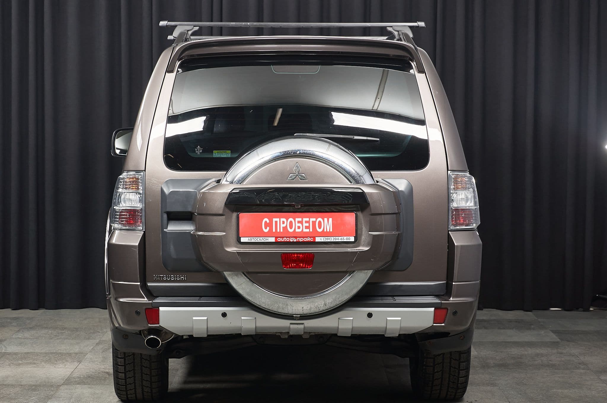 Mitsubishi Pajero - 4