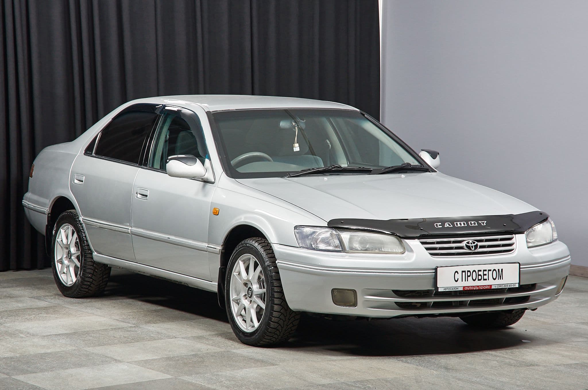 Toyota Camry - 2