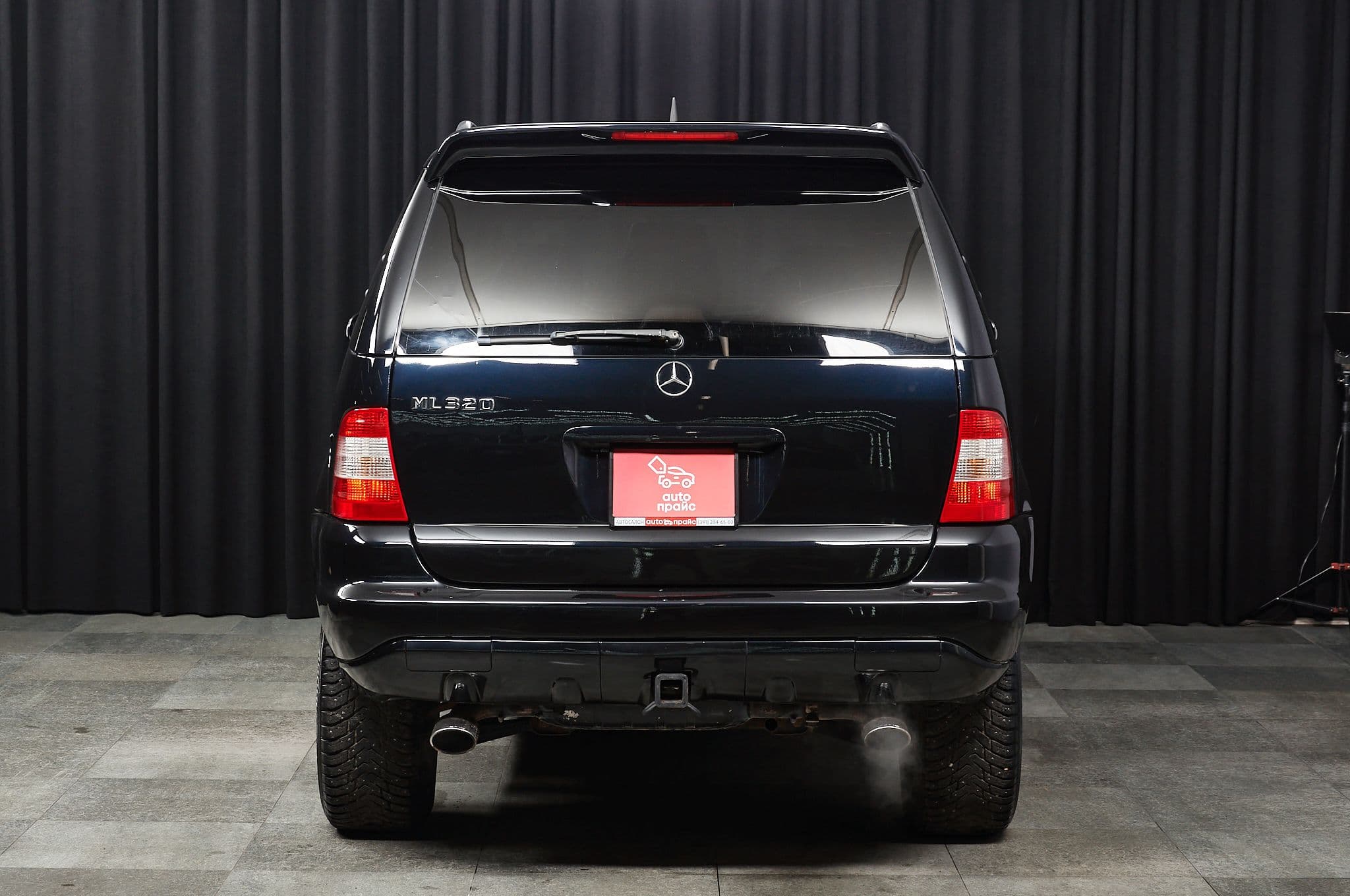 Mercedes-Benz ML320 - 4