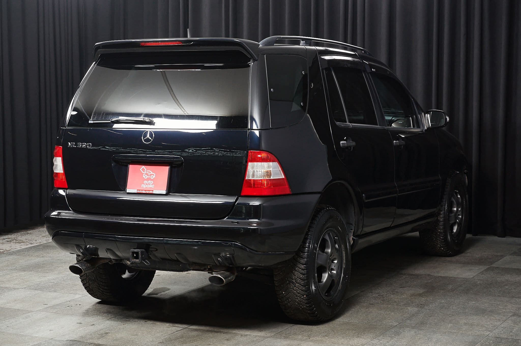 Mercedes-Benz ML320 - 3