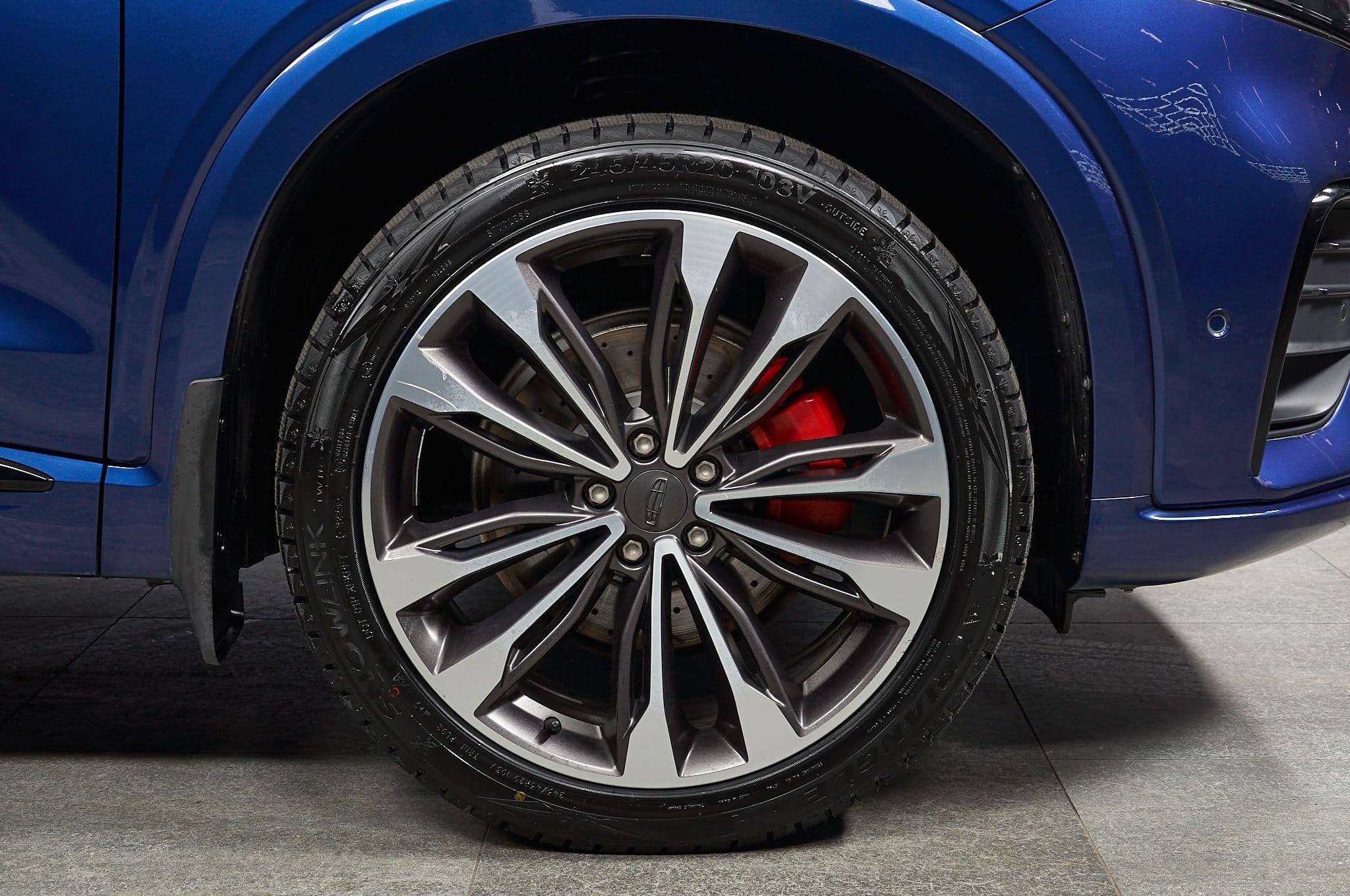 Geely Tugella - 5