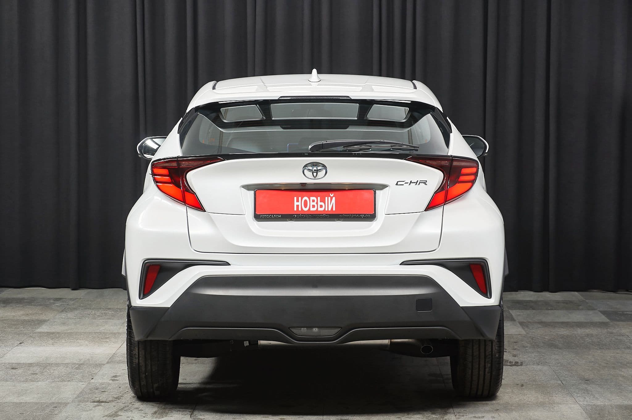 Toyota C-HR - 4