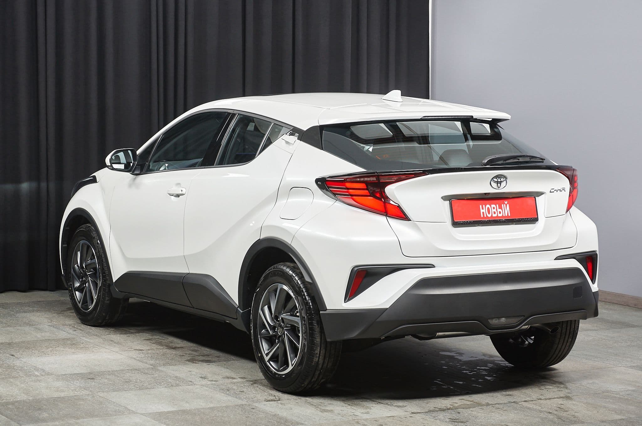 Toyota C-HR - 5
