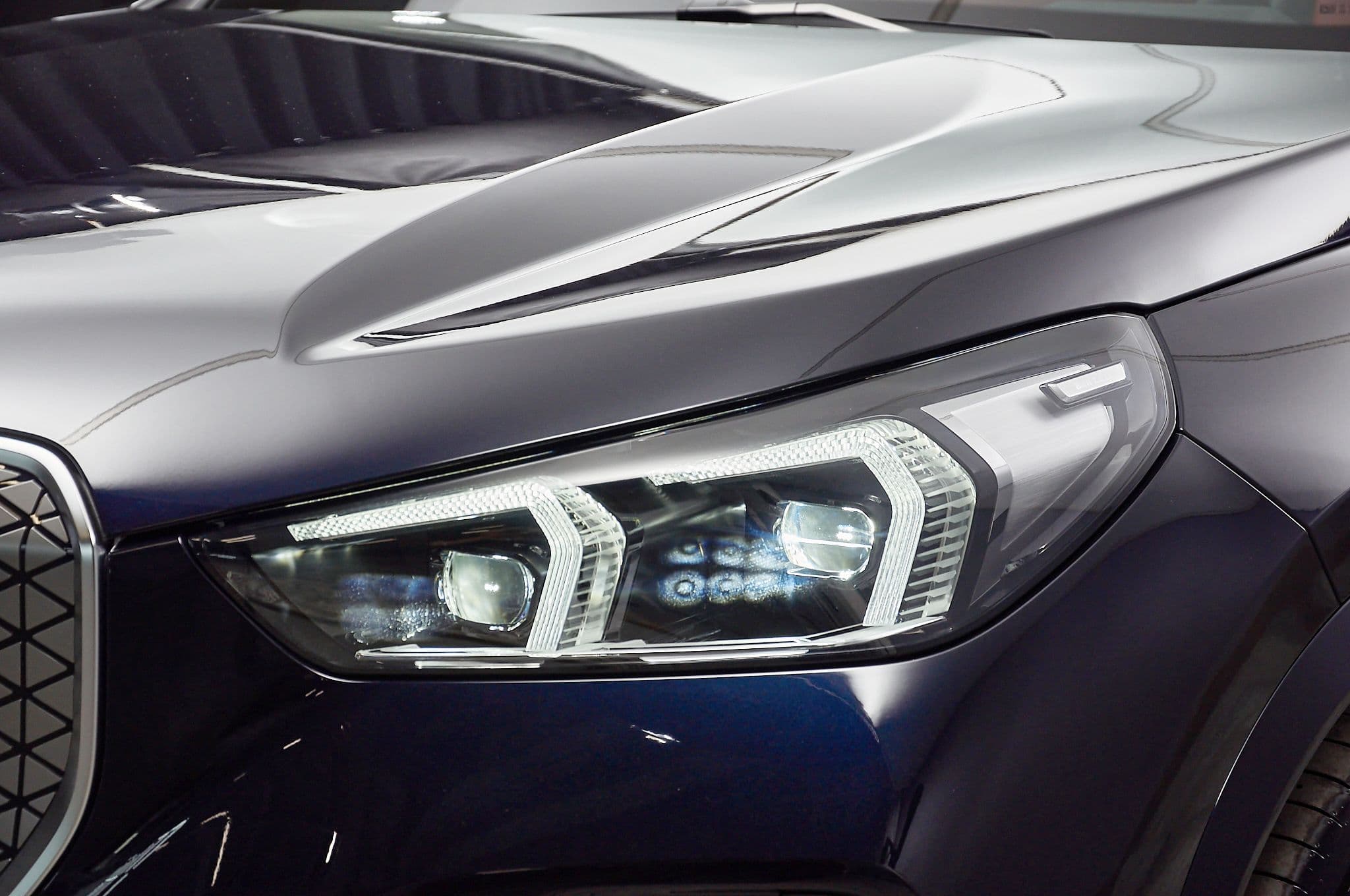 BMW iX1 - 3