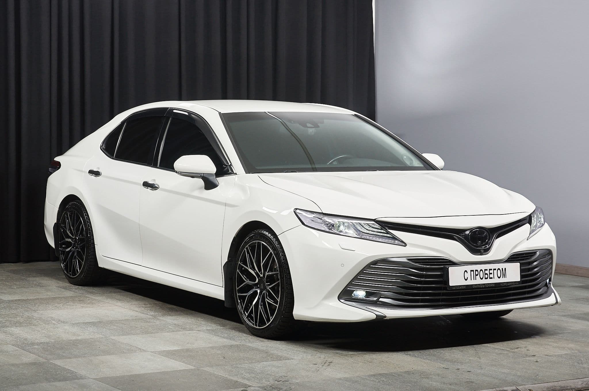Toyota Camry - 2