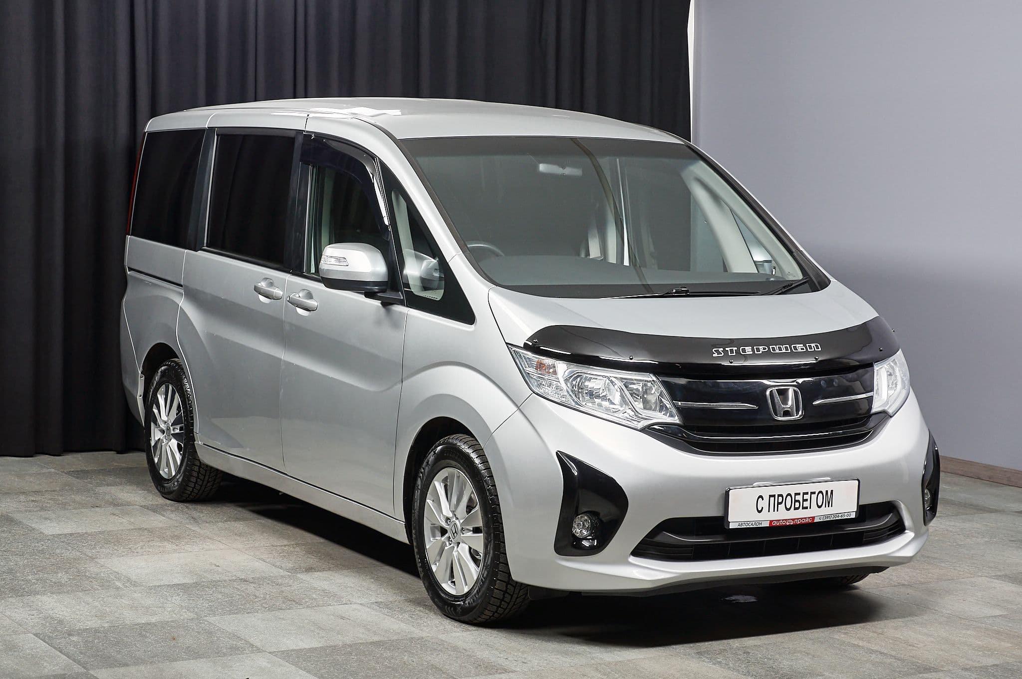 Honda Stepwgn - 2