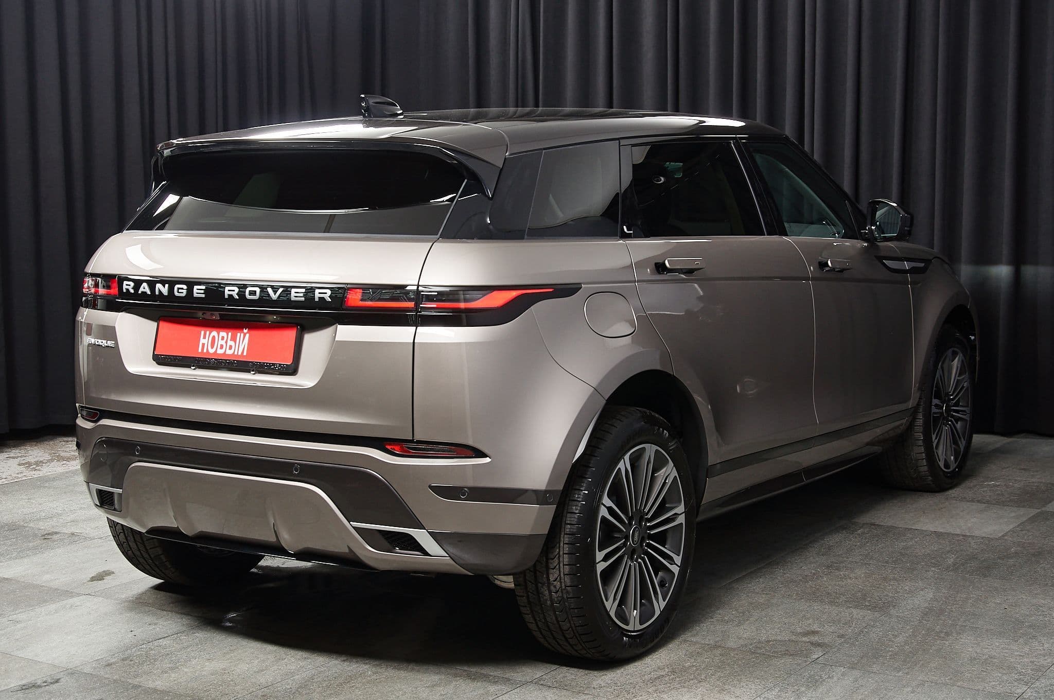 Land Rover Range Rover Evoque - 2