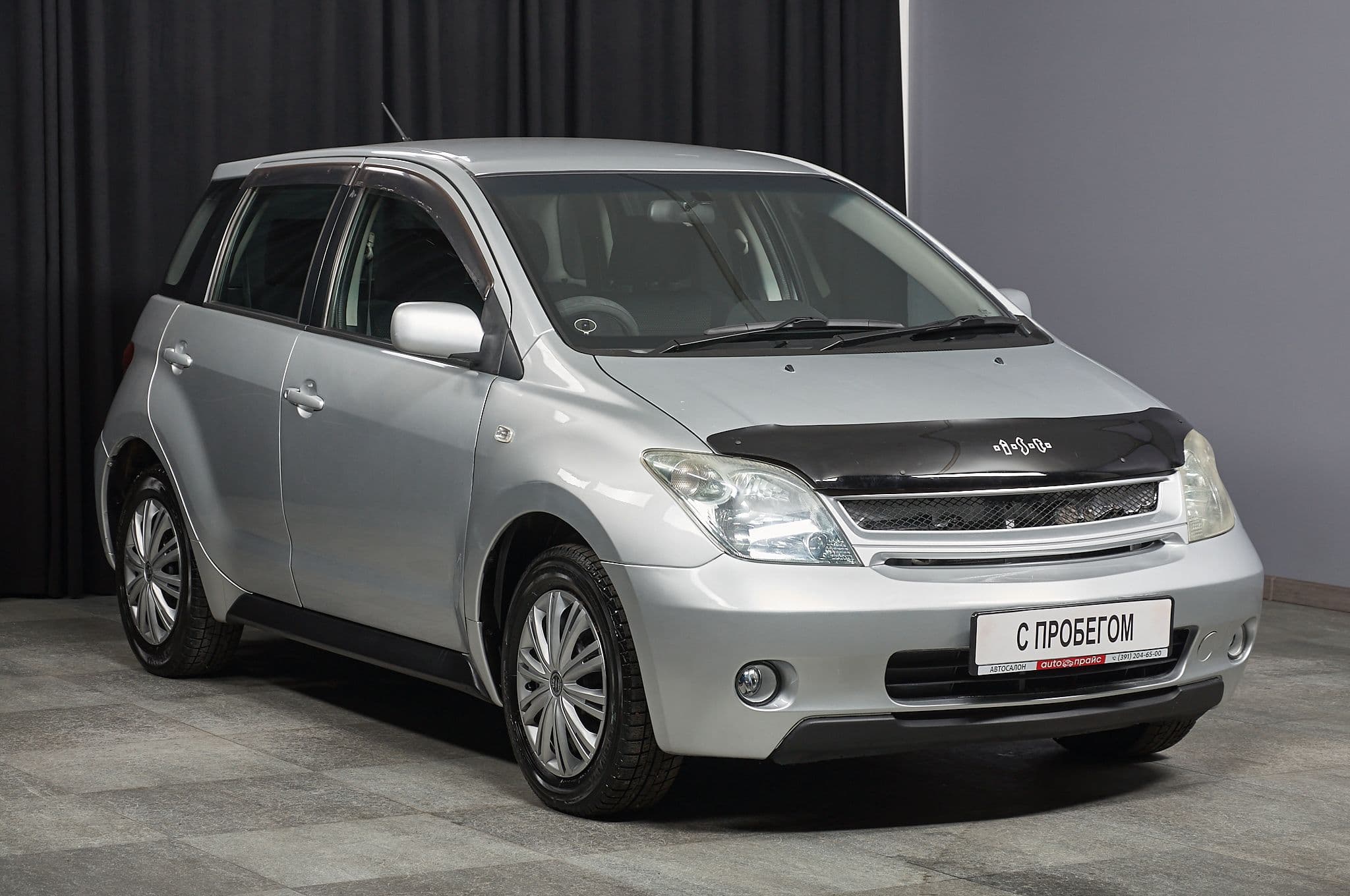 Toyota Ist - 2