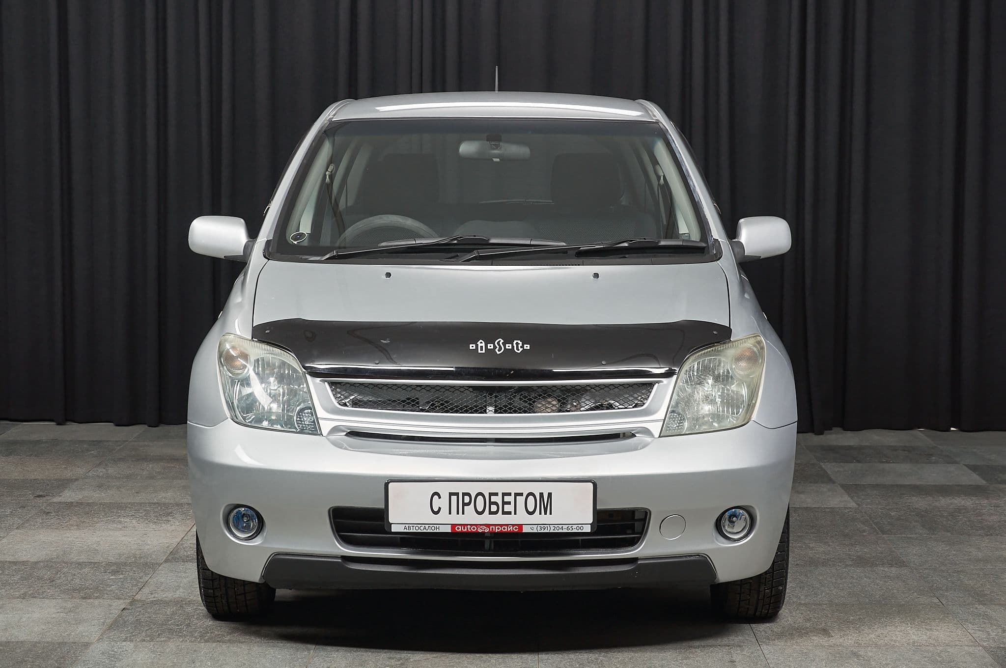 Toyota Ist - 1