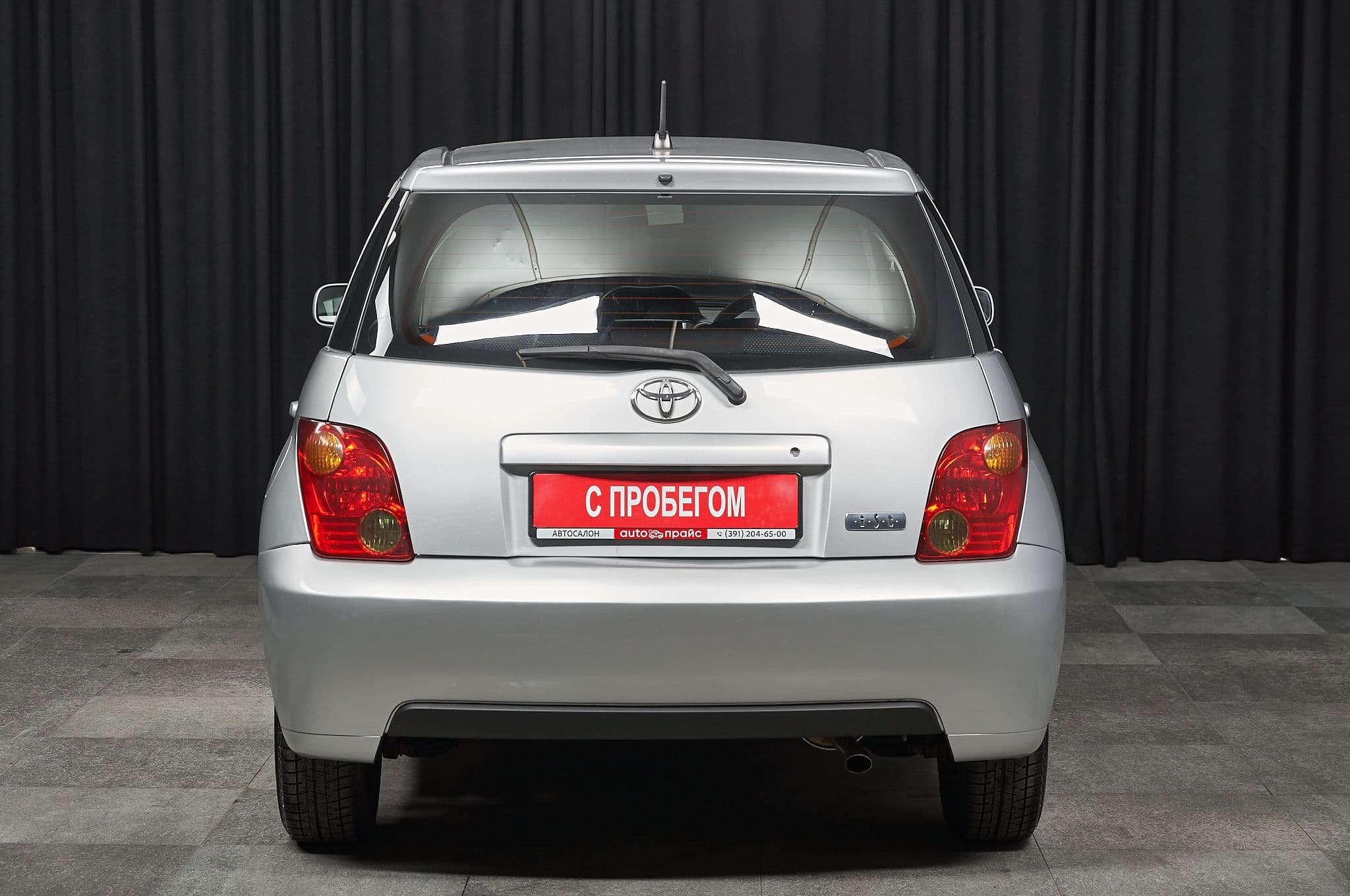 Toyota Ist - 4