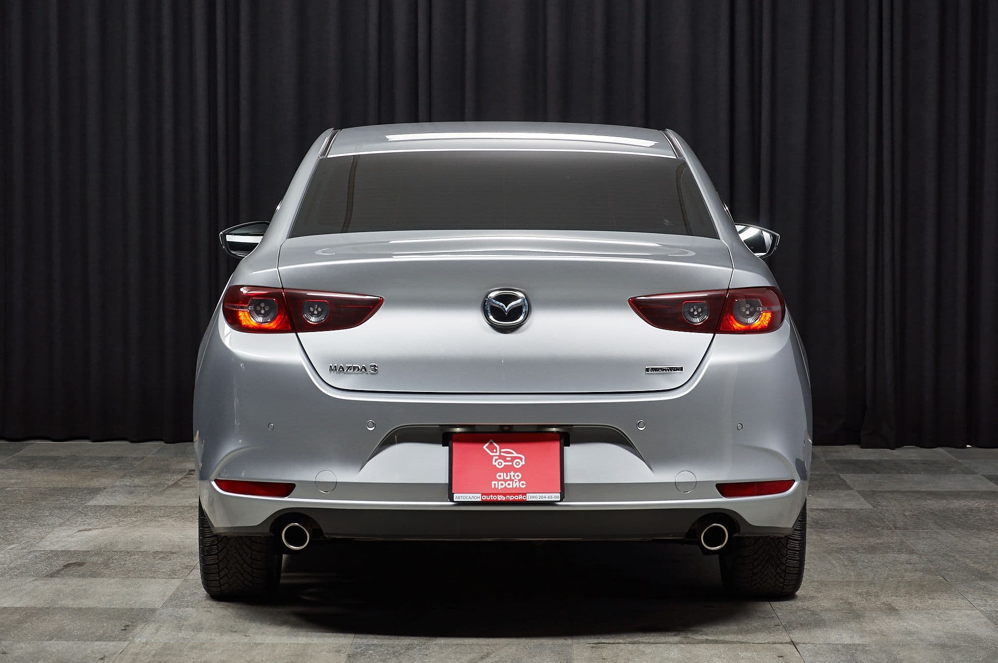 Mazda 3 - 4