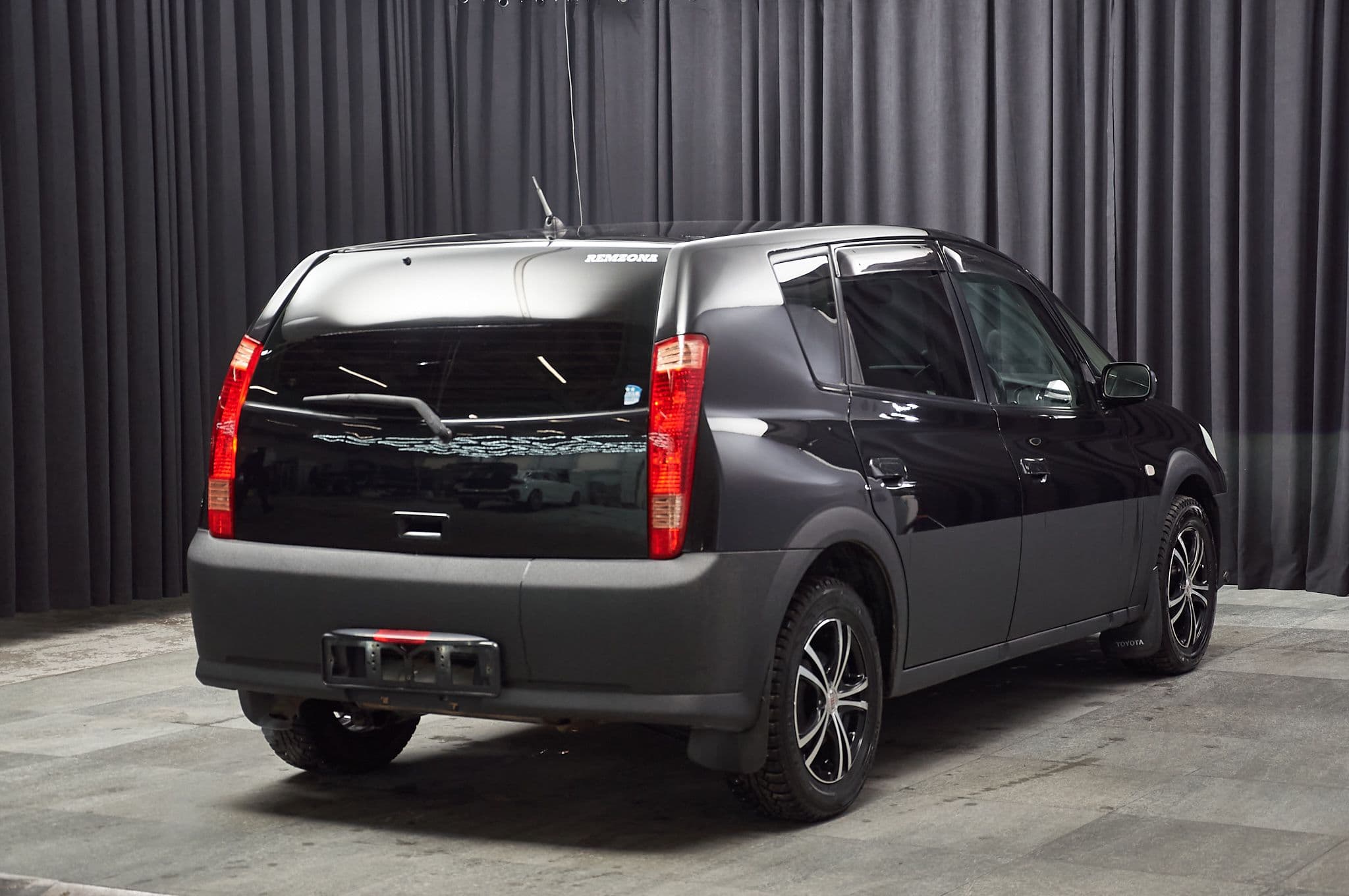 Toyota Opa - 3