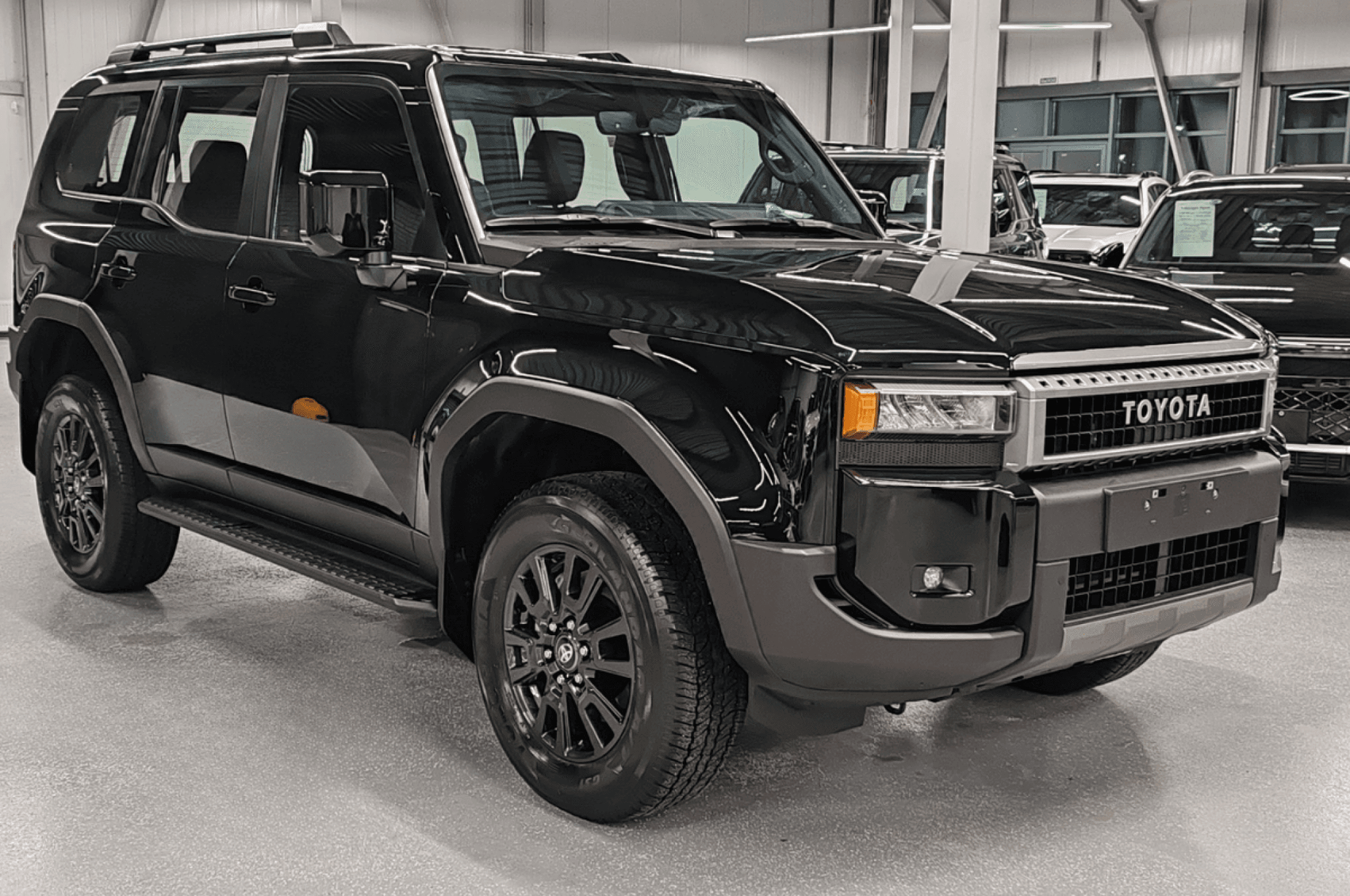 Toyota Land Cruiser Prado - 3