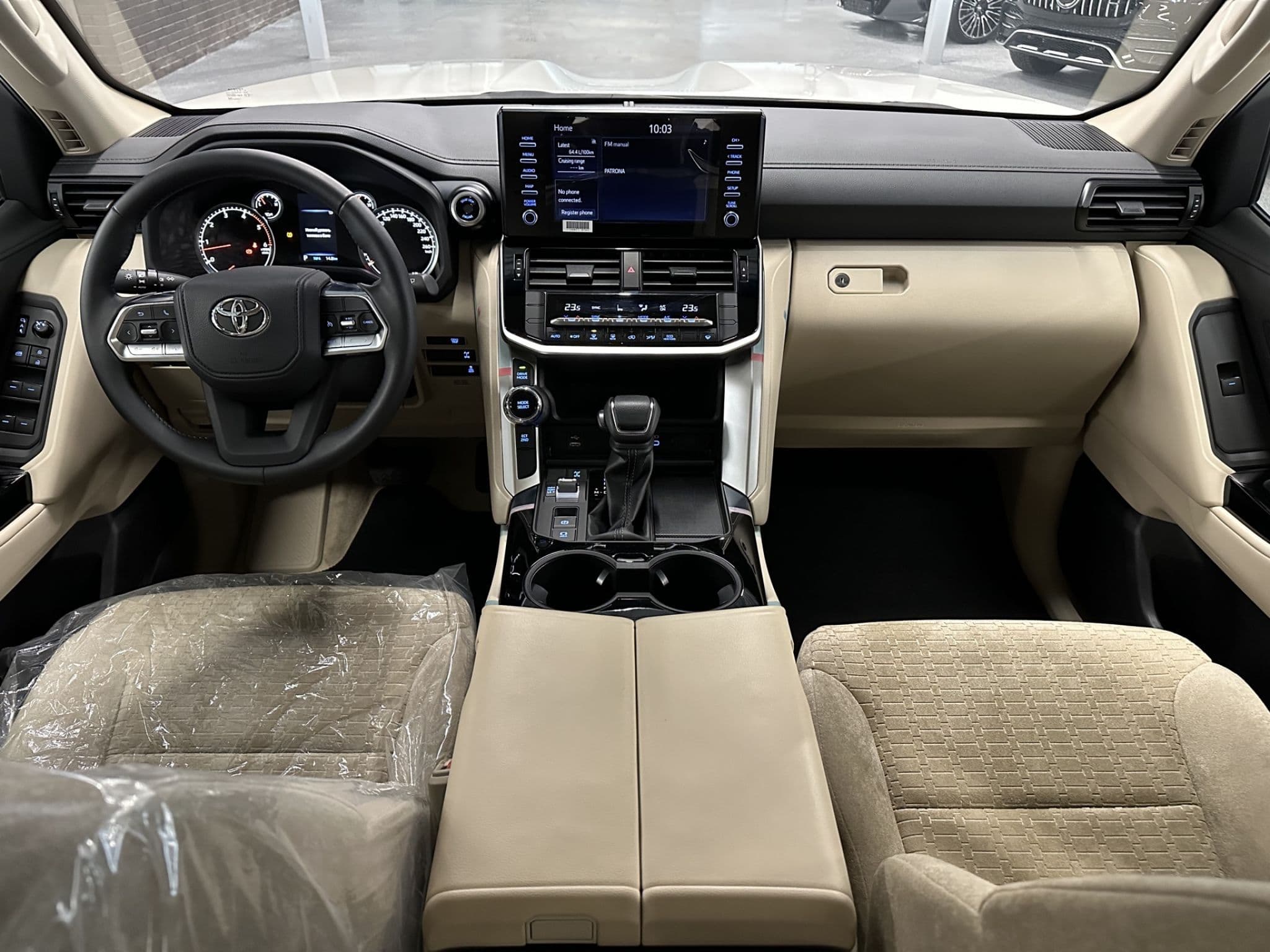 Toyota Land Cruiser - 4