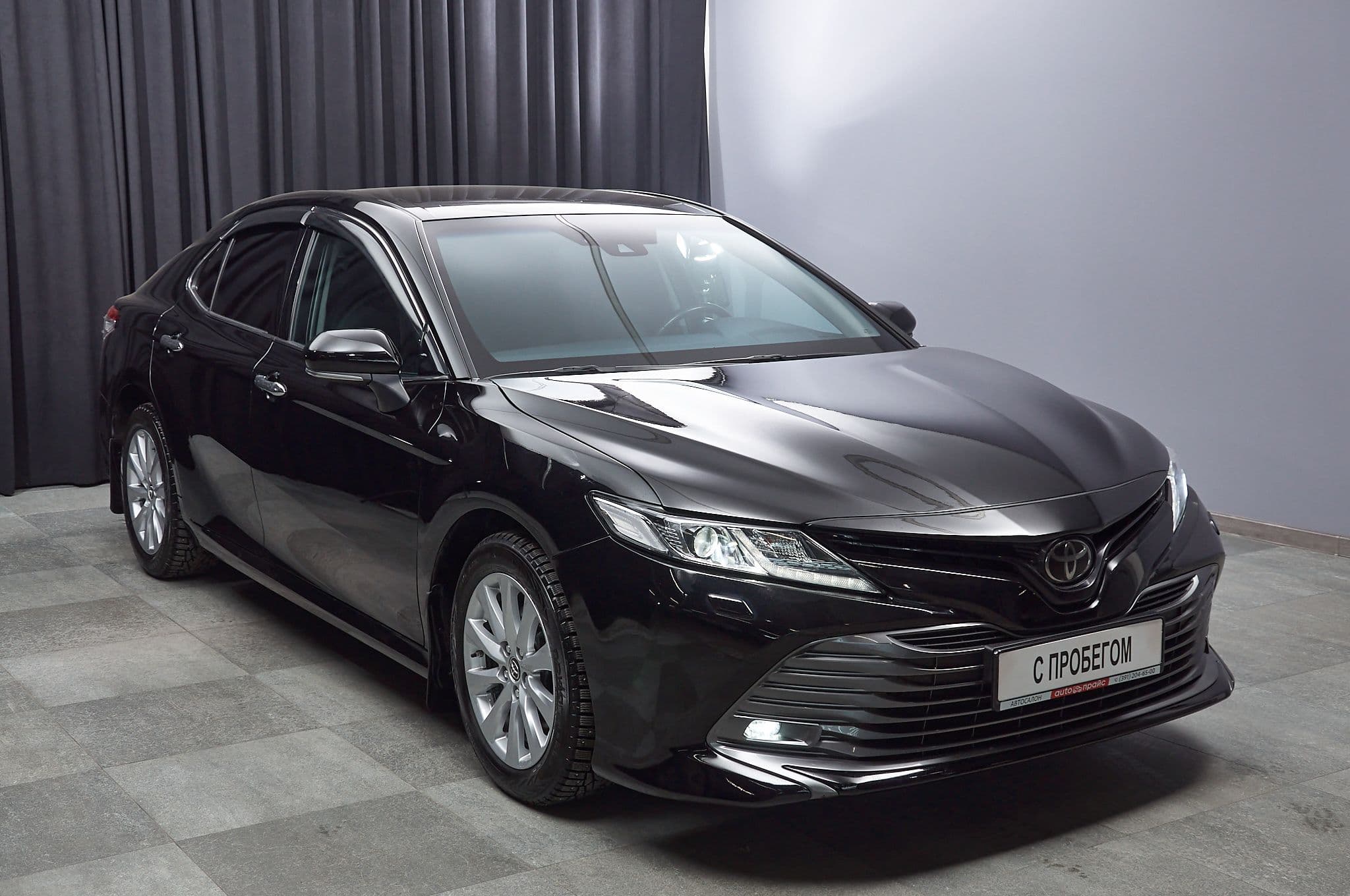 Toyota Camry - 2