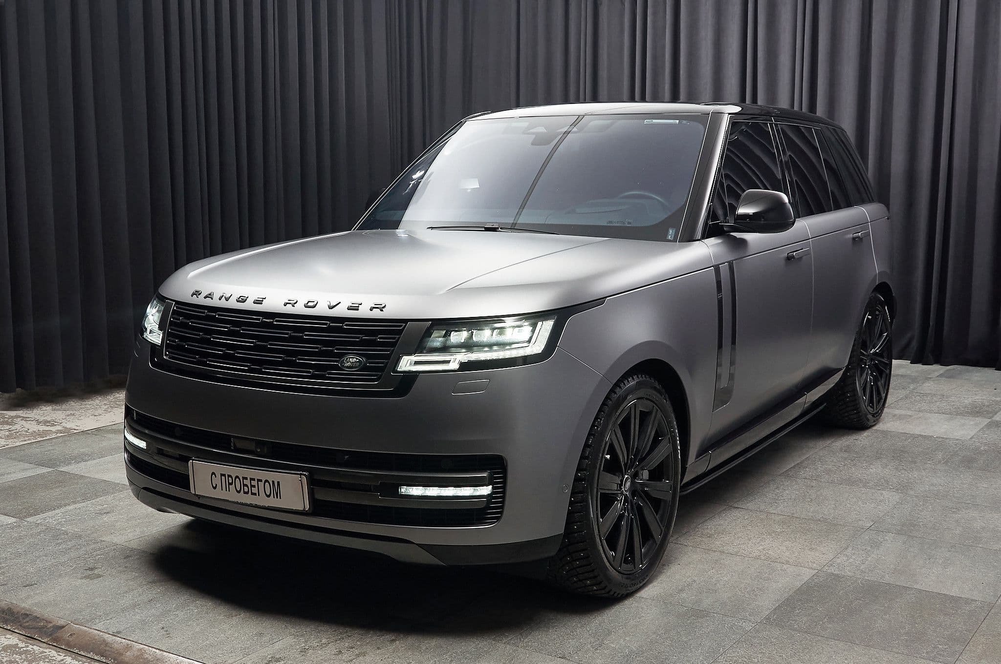Land Rover Range Rover - 1