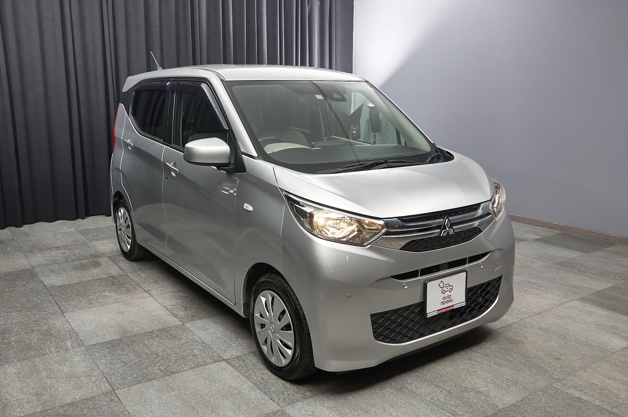 Mitsubishi EK Wagon - 3